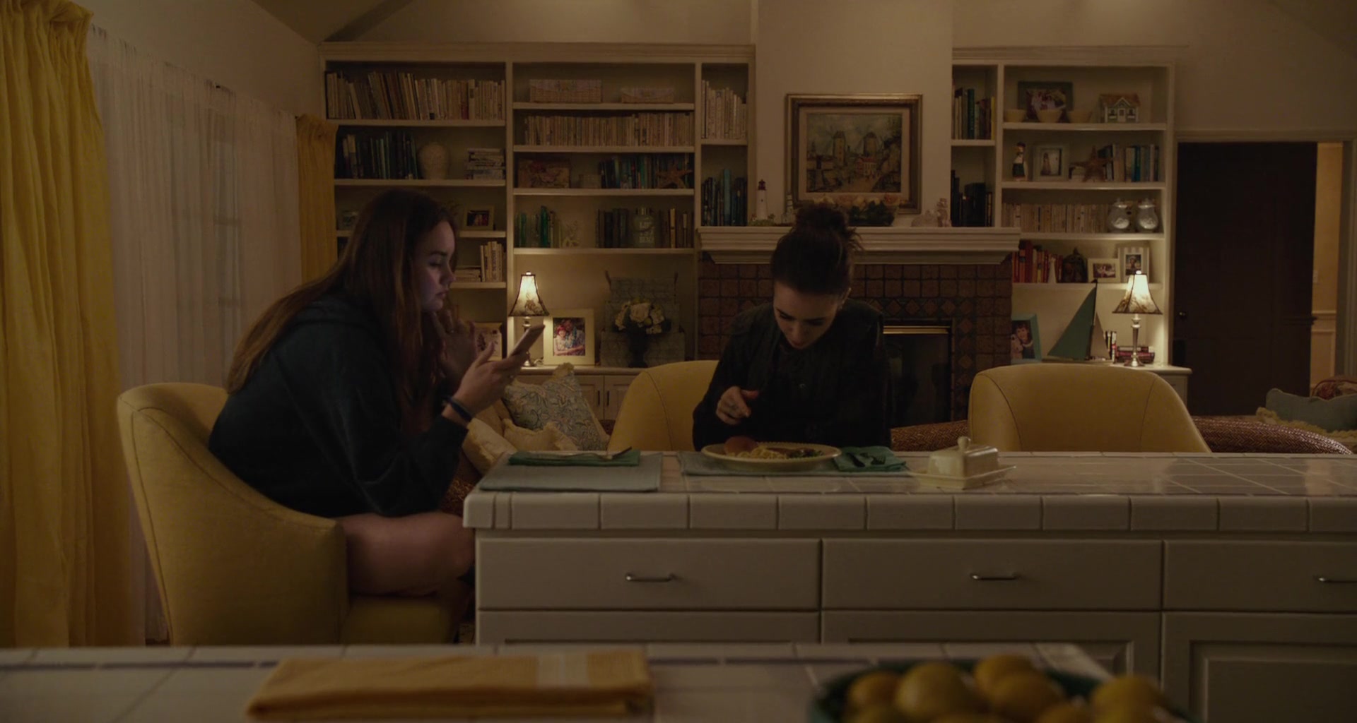 To_The_Bone_2017_1080p_BluRay_x264-5BYTS_LT5D_0113.jpg