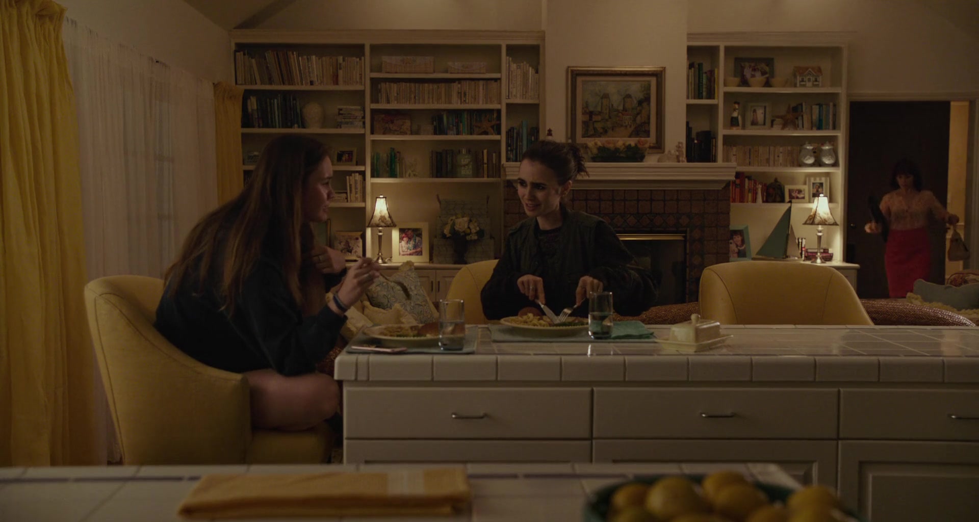 To_The_Bone_2017_1080p_BluRay_x264-5BYTS_LT5D_0137.jpg