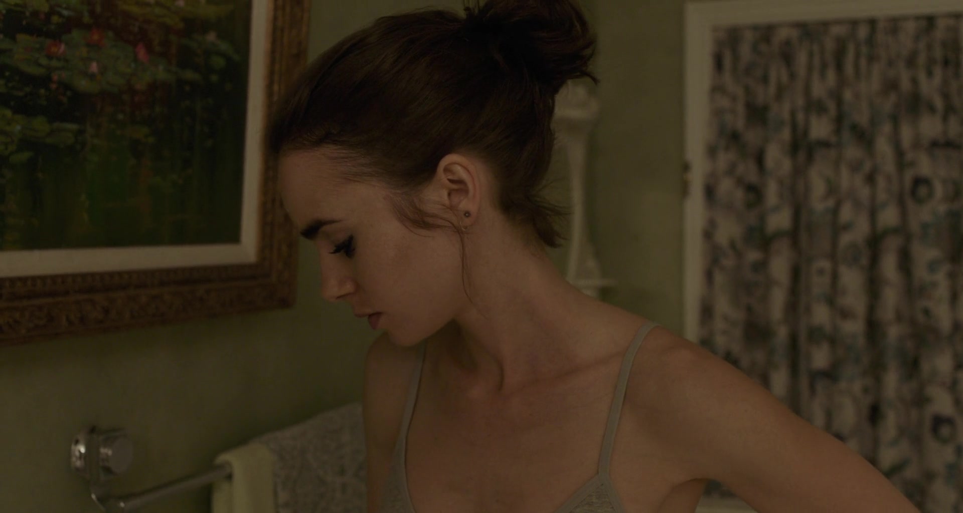 To_The_Bone_2017_1080p_BluRay_x264-5BYTS_LT5D_0201.jpg