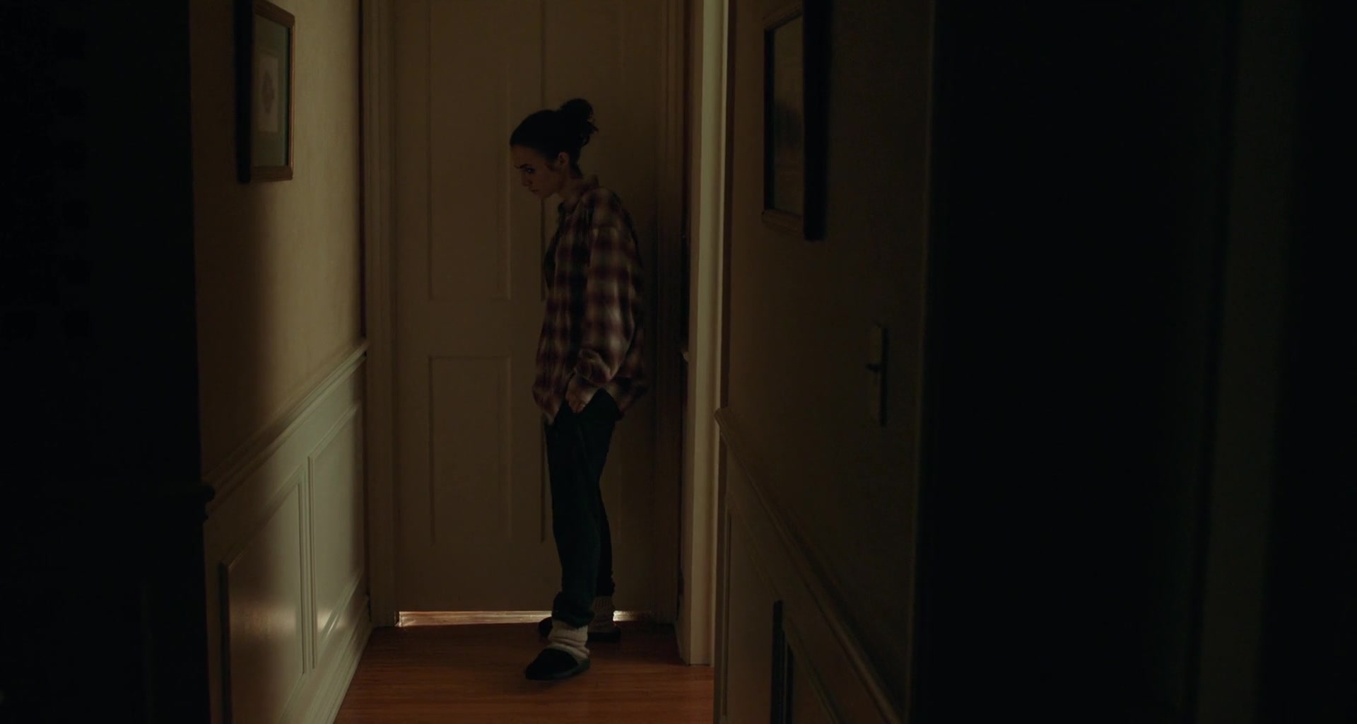 To_The_Bone_2017_1080p_BluRay_x264-5BYTS_LT5D_0208.jpg
