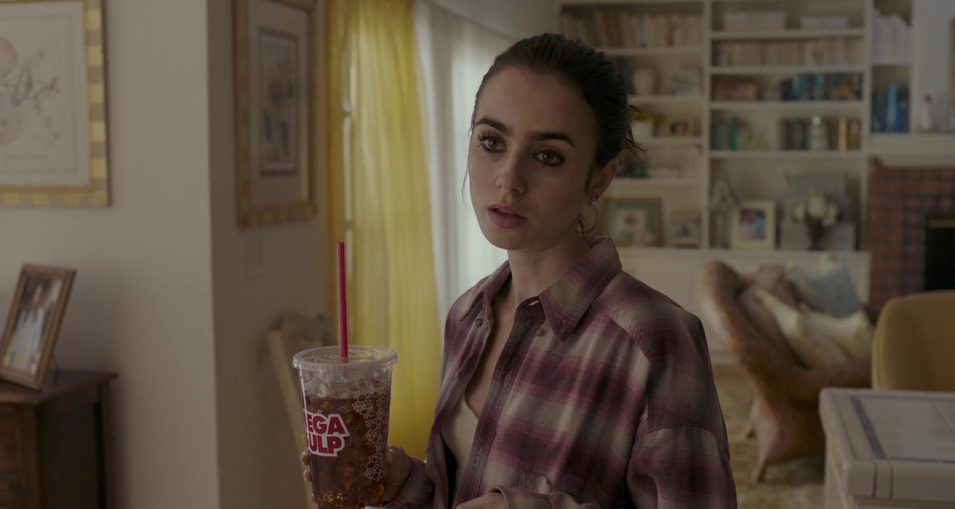 To_The_Bone_2017_1080p_BluRay_x264-5BYTS_LT5D_0273.jpg