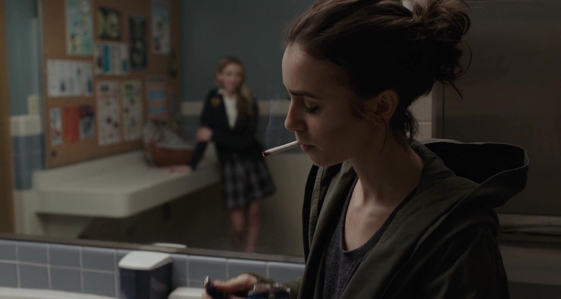To_The_Bone_2017_1080p_BluRay_x264-5BYTS_LT5D_0342.jpg