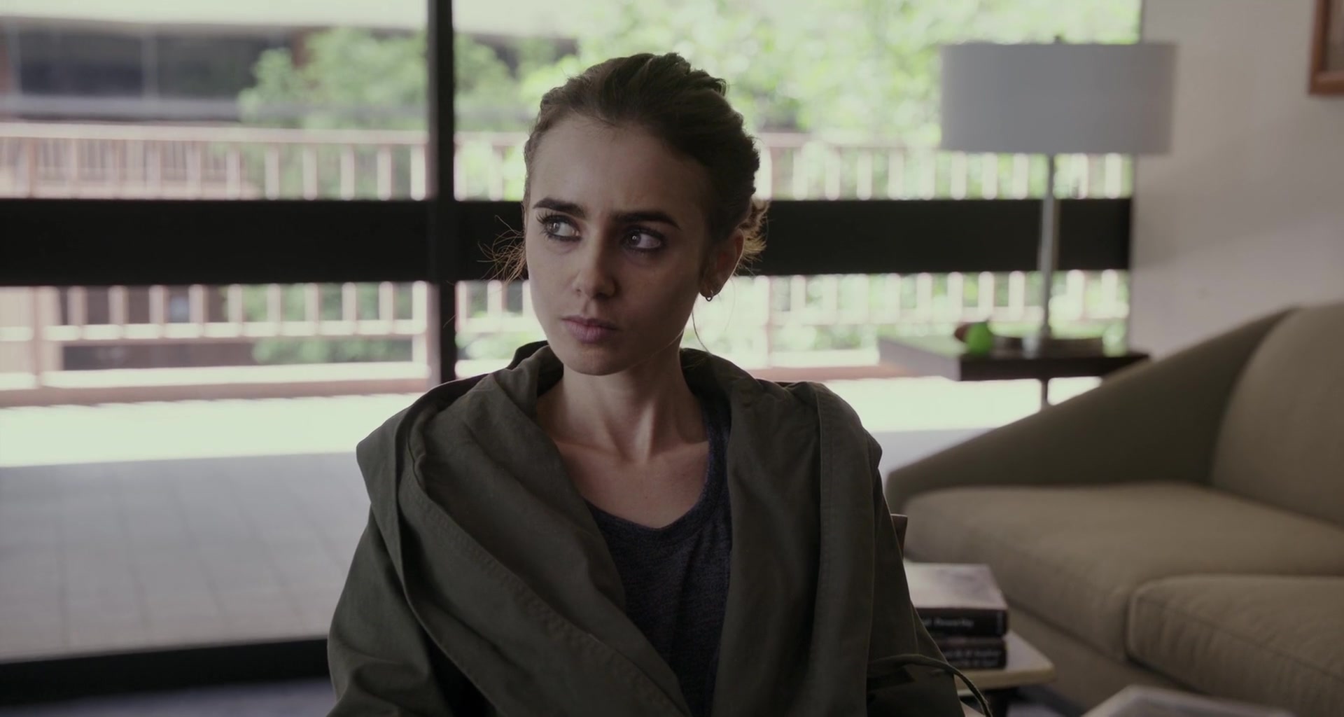 To_The_Bone_2017_1080p_BluRay_x264-5BYTS_LT5D_0368.jpg