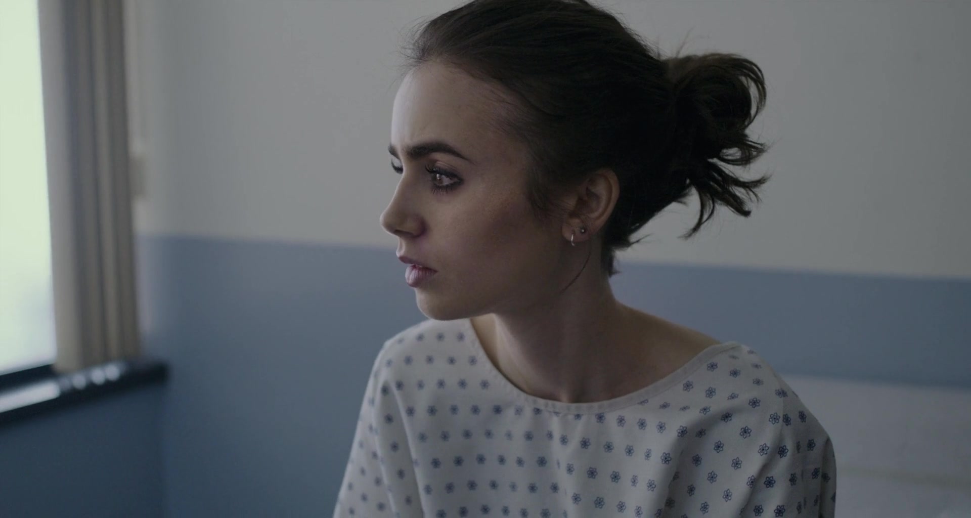 To_The_Bone_2017_1080p_BluRay_x264-5BYTS_LT5D_0415.jpg