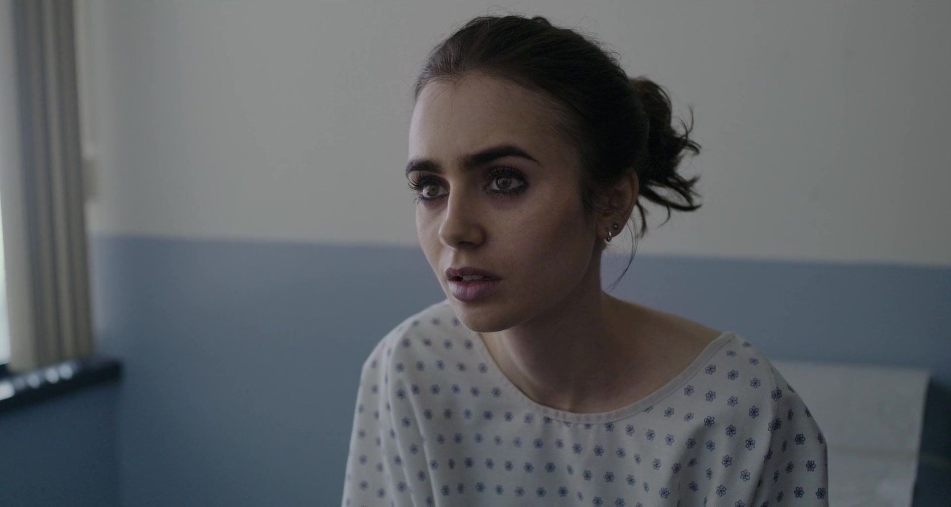 To_The_Bone_2017_1080p_BluRay_x264-5BYTS_LT5D_0438.jpg