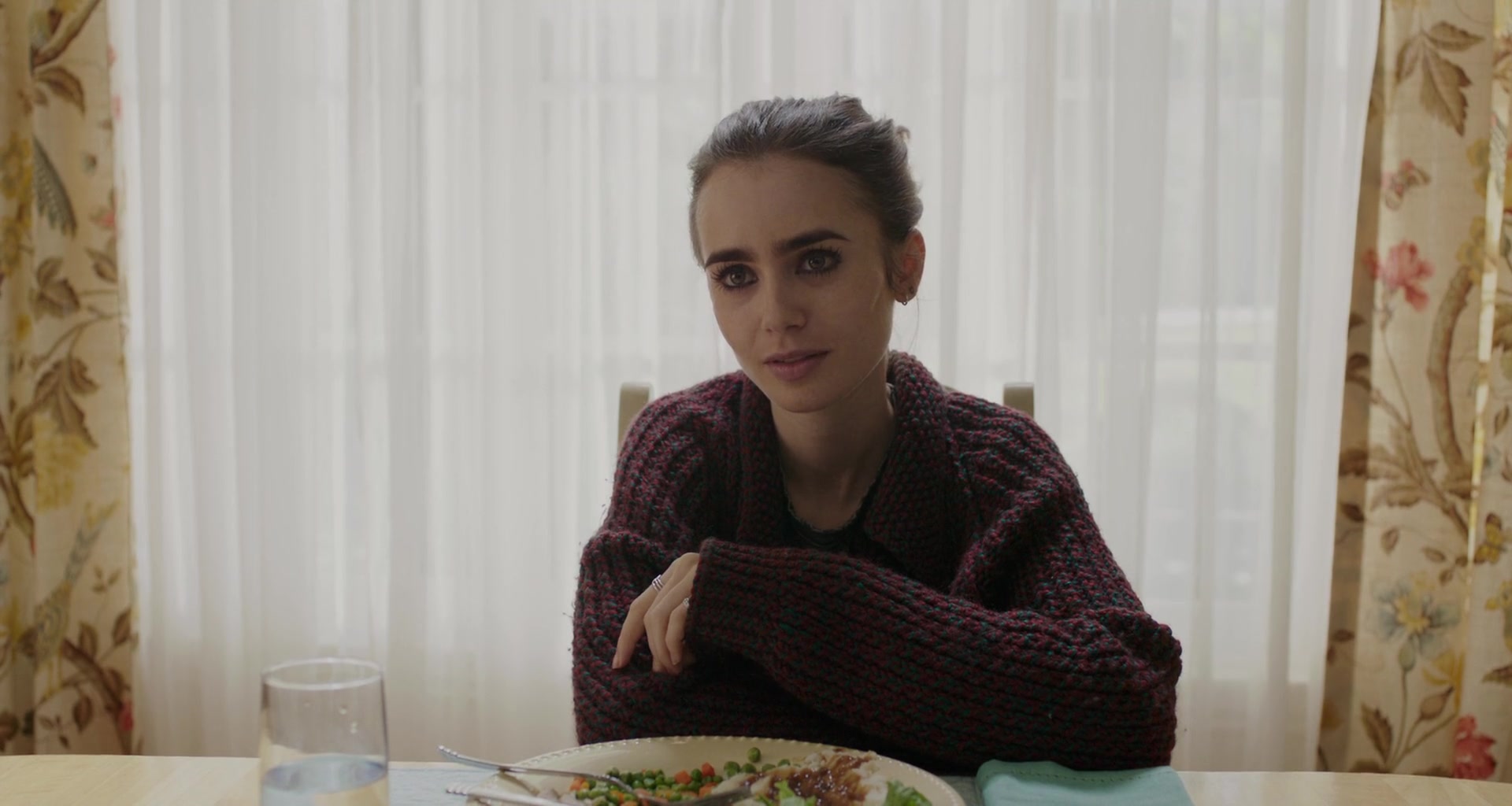To_The_Bone_2017_1080p_BluRay_x264-5BYTS_LT5D_0472.jpg