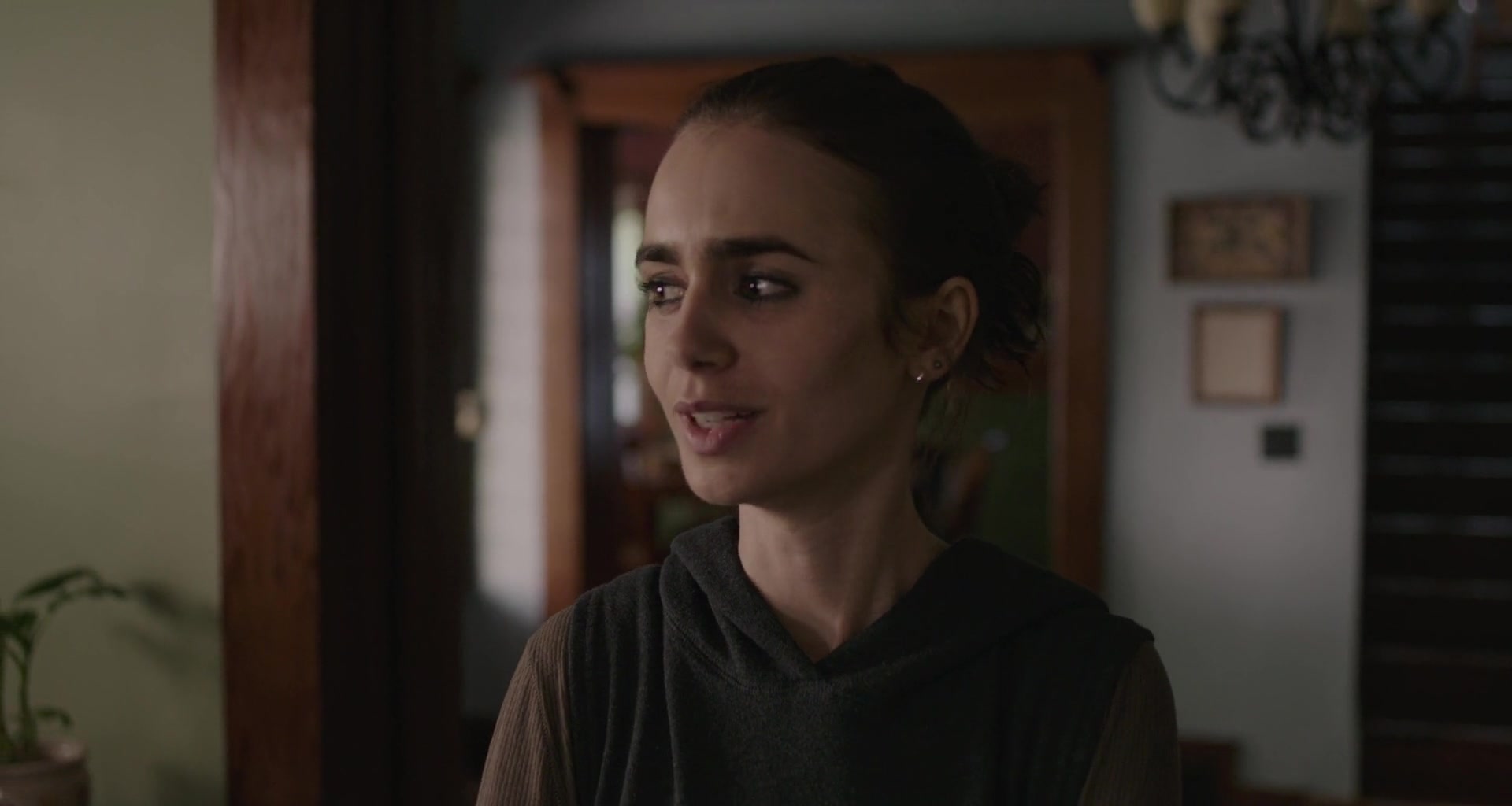 To_The_Bone_2017_1080p_BluRay_x264-5BYTS_LT5D_0634.jpg