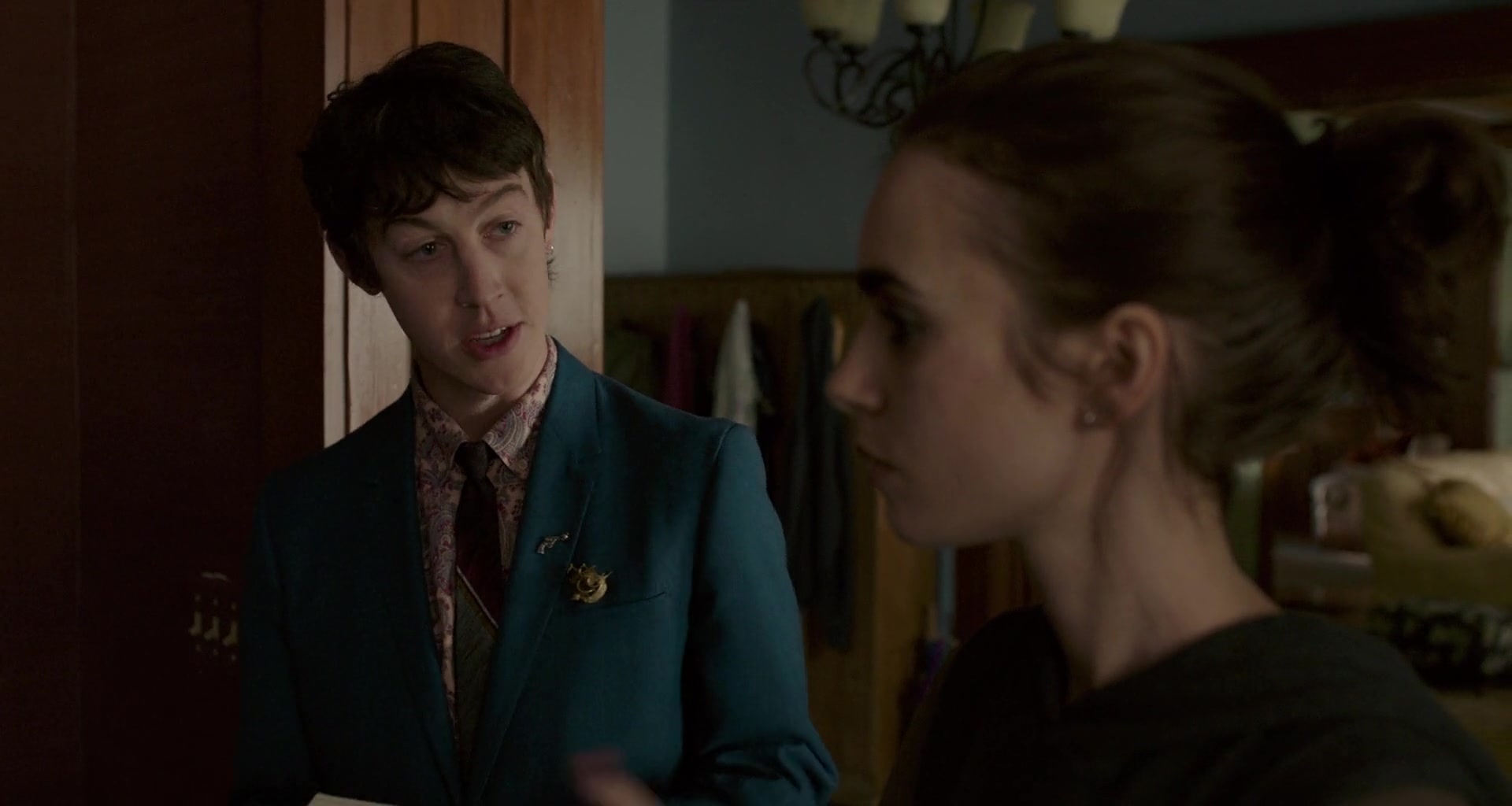 To_The_Bone_2017_1080p_BluRay_x264-5BYTS_LT5D_0650.jpg