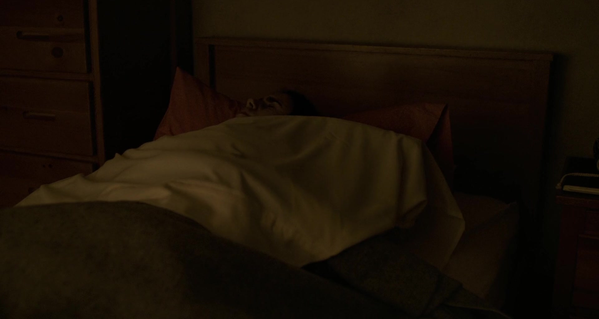 To_The_Bone_2017_1080p_BluRay_x264-5BYTS_LT5D_0893.jpg
