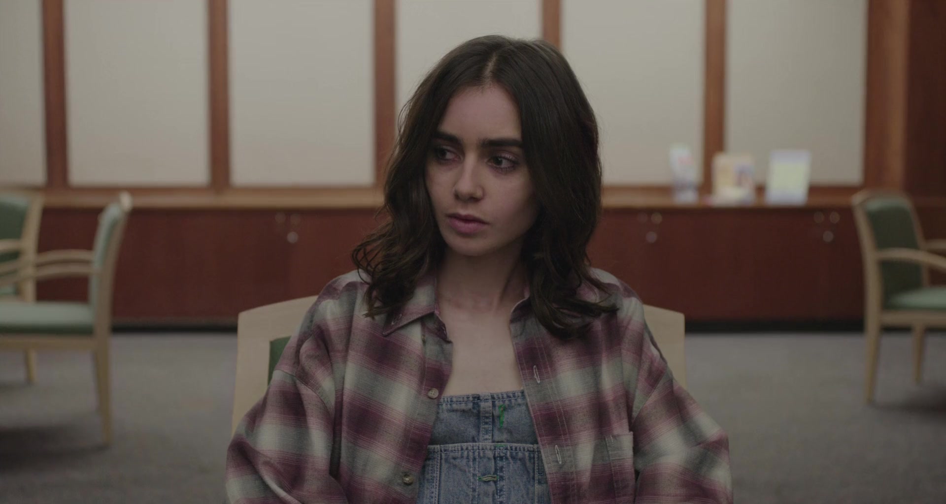 To_The_Bone_2017_1080p_BluRay_x264-5BYTS_LT5D_1031.jpg