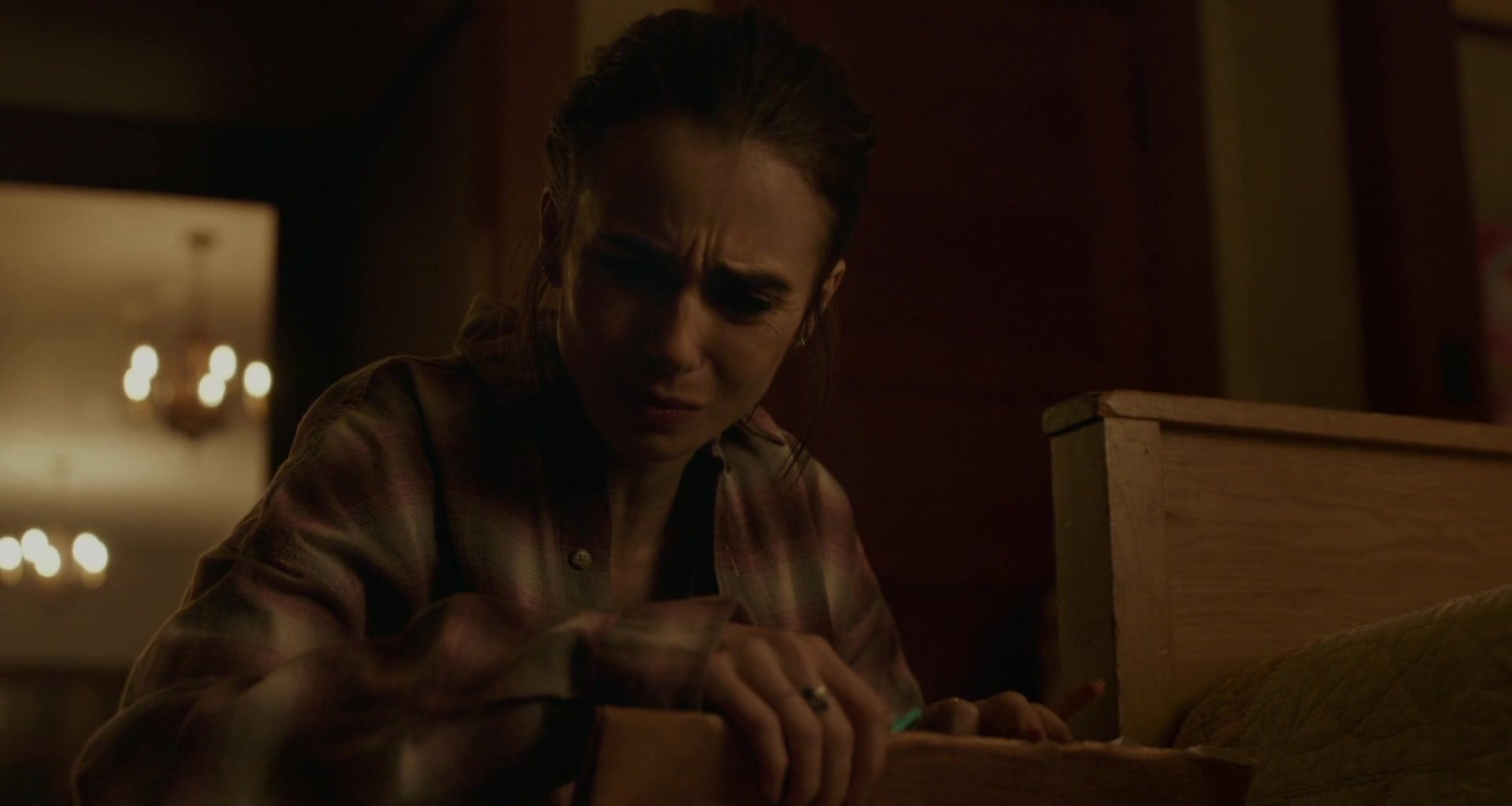 To_The_Bone_2017_1080p_BluRay_x264-5BYTS_LT5D_1157.jpg