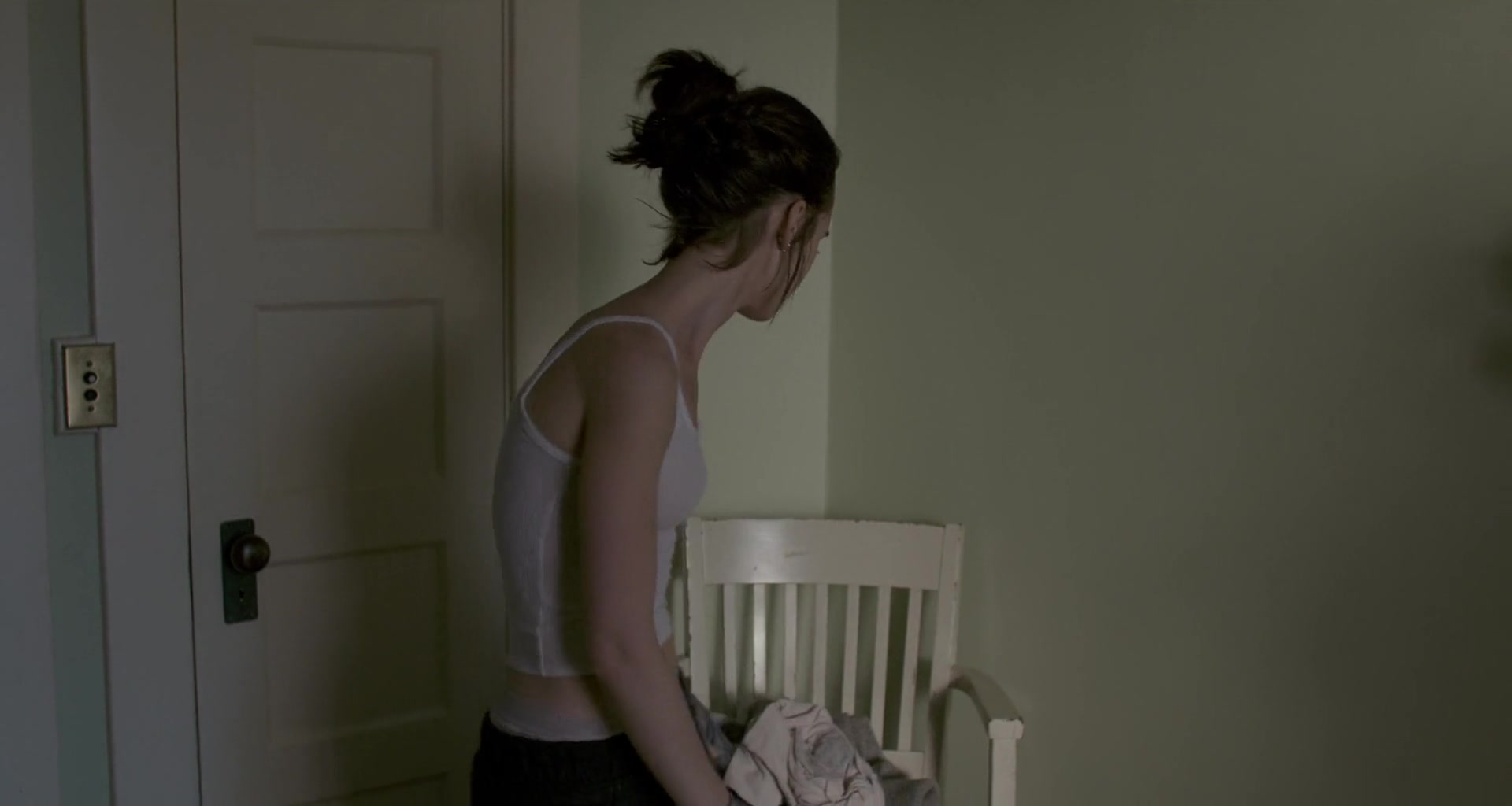 To_The_Bone_2017_1080p_BluRay_x264-5BYTS_LT5D_1397.jpg