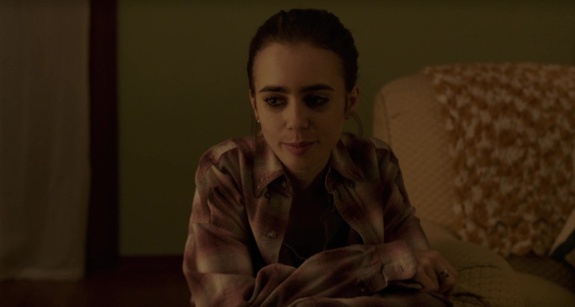 To_The_Bone_2017_1080p_BluRay_x264-5BYTS_LT5D_1432.jpg