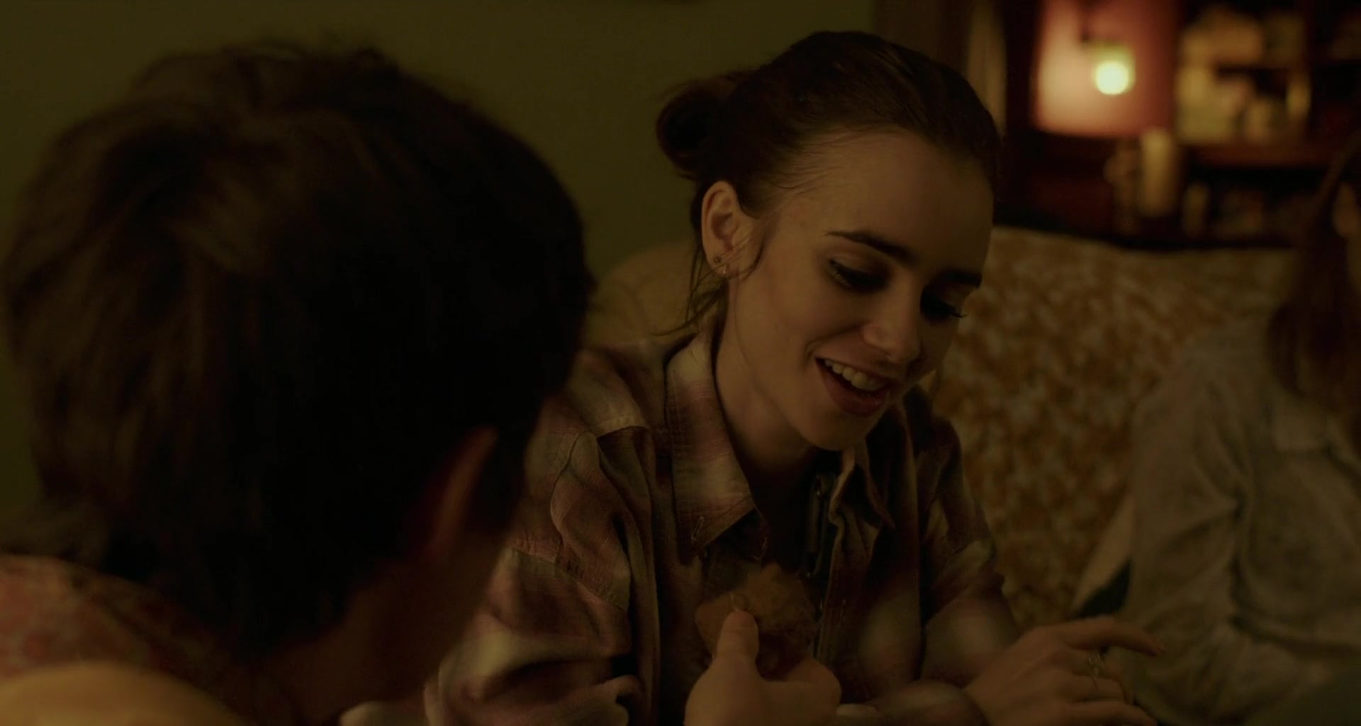 To_The_Bone_2017_1080p_BluRay_x264-5BYTS_LT5D_1489.jpg