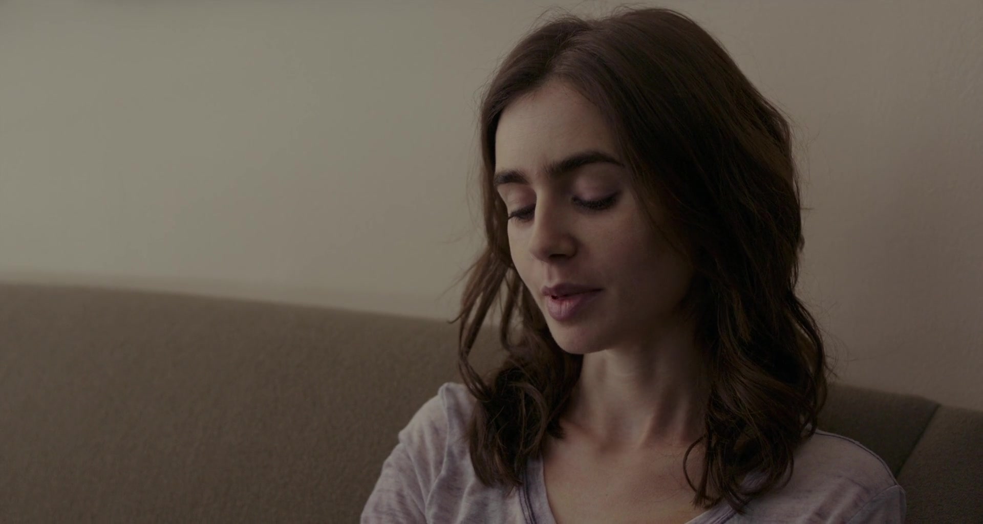 To_The_Bone_2017_1080p_BluRay_x264-5BYTS_LT5D_1528.jpg