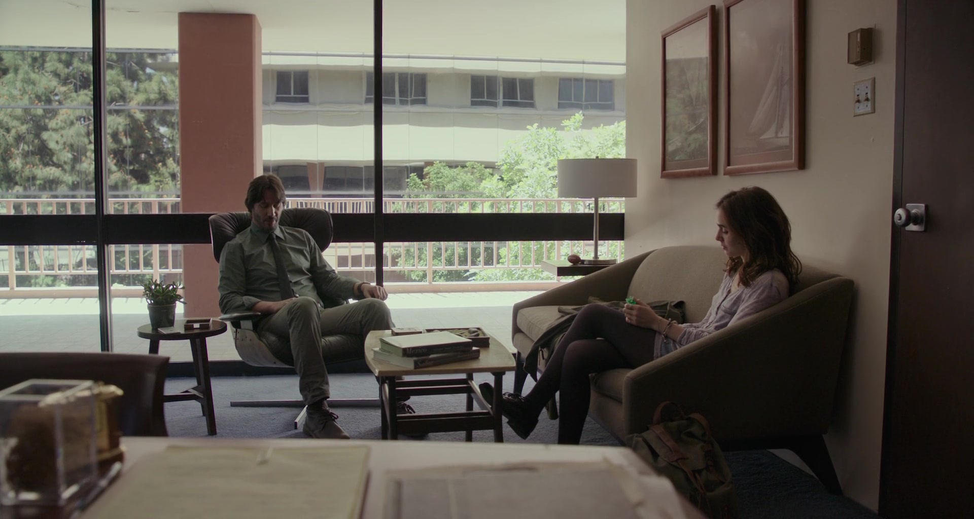 To_The_Bone_2017_1080p_BluRay_x264-5BYTS_LT5D_1550.jpg
