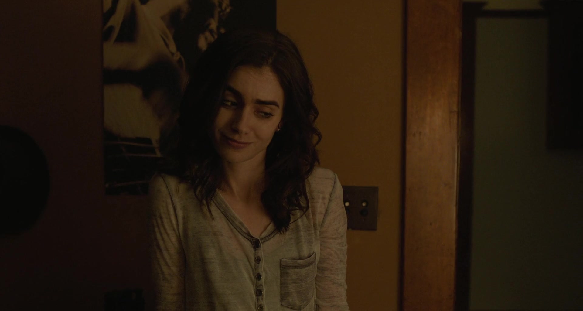 To_The_Bone_2017_1080p_BluRay_x264-5BYTS_LT5D_1581.jpg