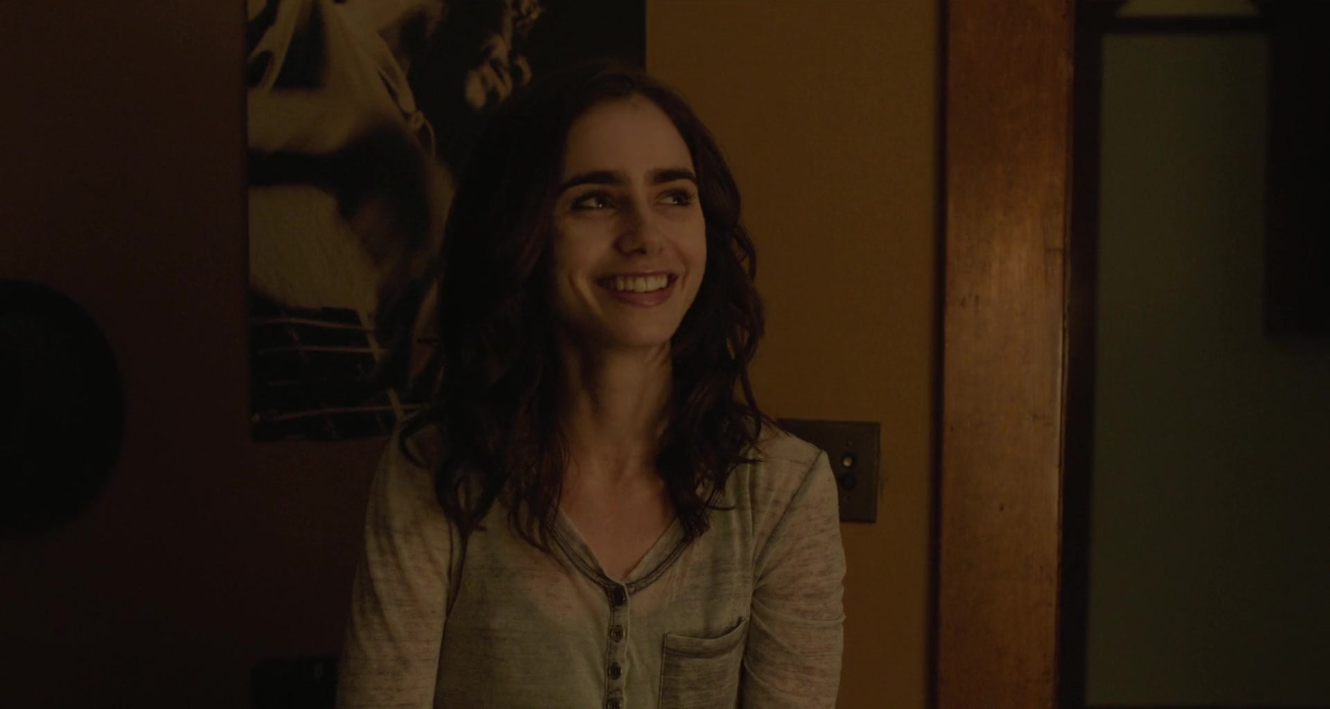 To_The_Bone_2017_1080p_BluRay_x264-5BYTS_LT5D_1589.jpg