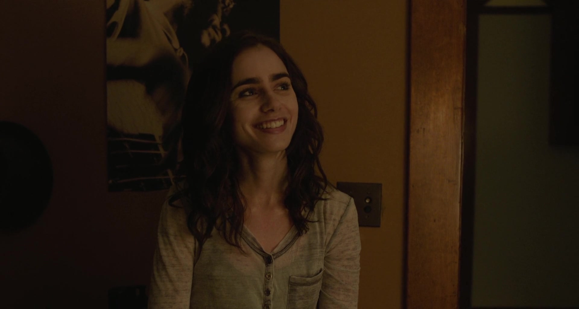 To_The_Bone_2017_1080p_BluRay_x264-5BYTS_LT5D_1590.jpg