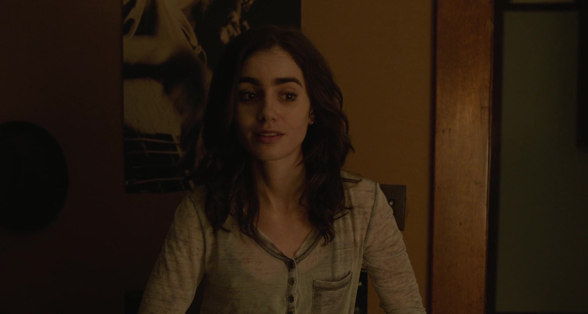 To_The_Bone_2017_1080p_BluRay_x264-5BYTS_LT5D_1603.jpg