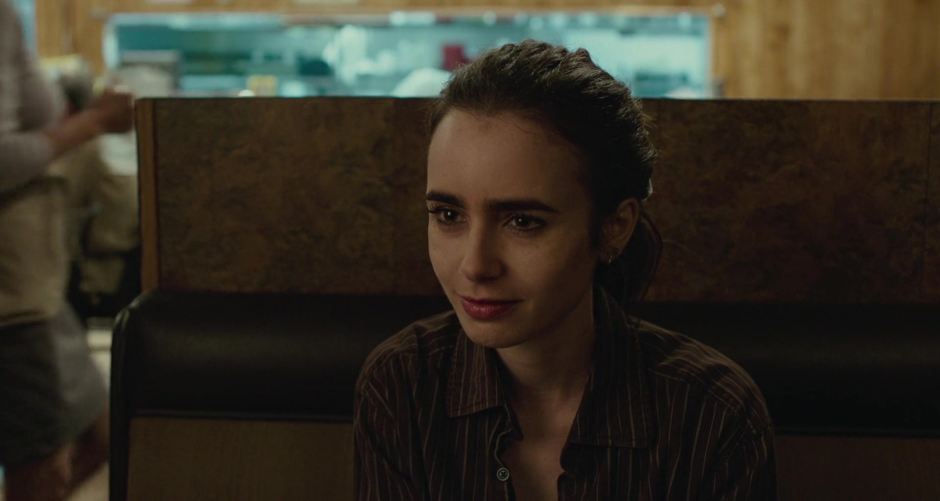 To_The_Bone_2017_1080p_BluRay_x264-5BYTS_LT5D_1621.jpg