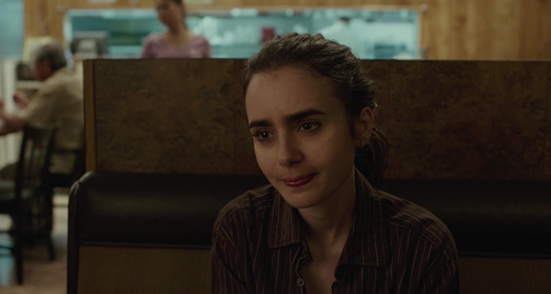 To_The_Bone_2017_1080p_BluRay_x264-5BYTS_LT5D_1628.jpg