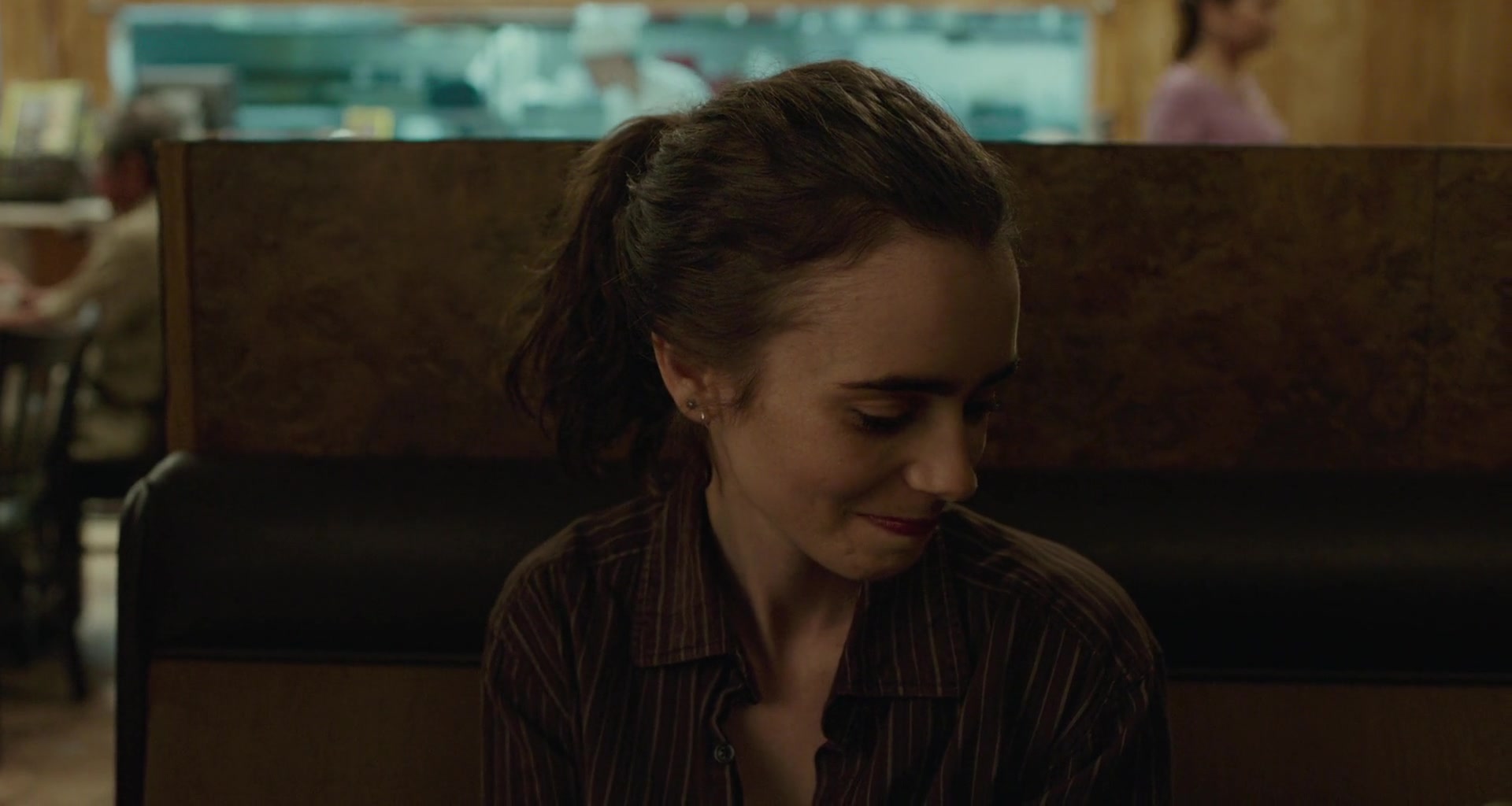 To_The_Bone_2017_1080p_BluRay_x264-5BYTS_LT5D_1644.jpg