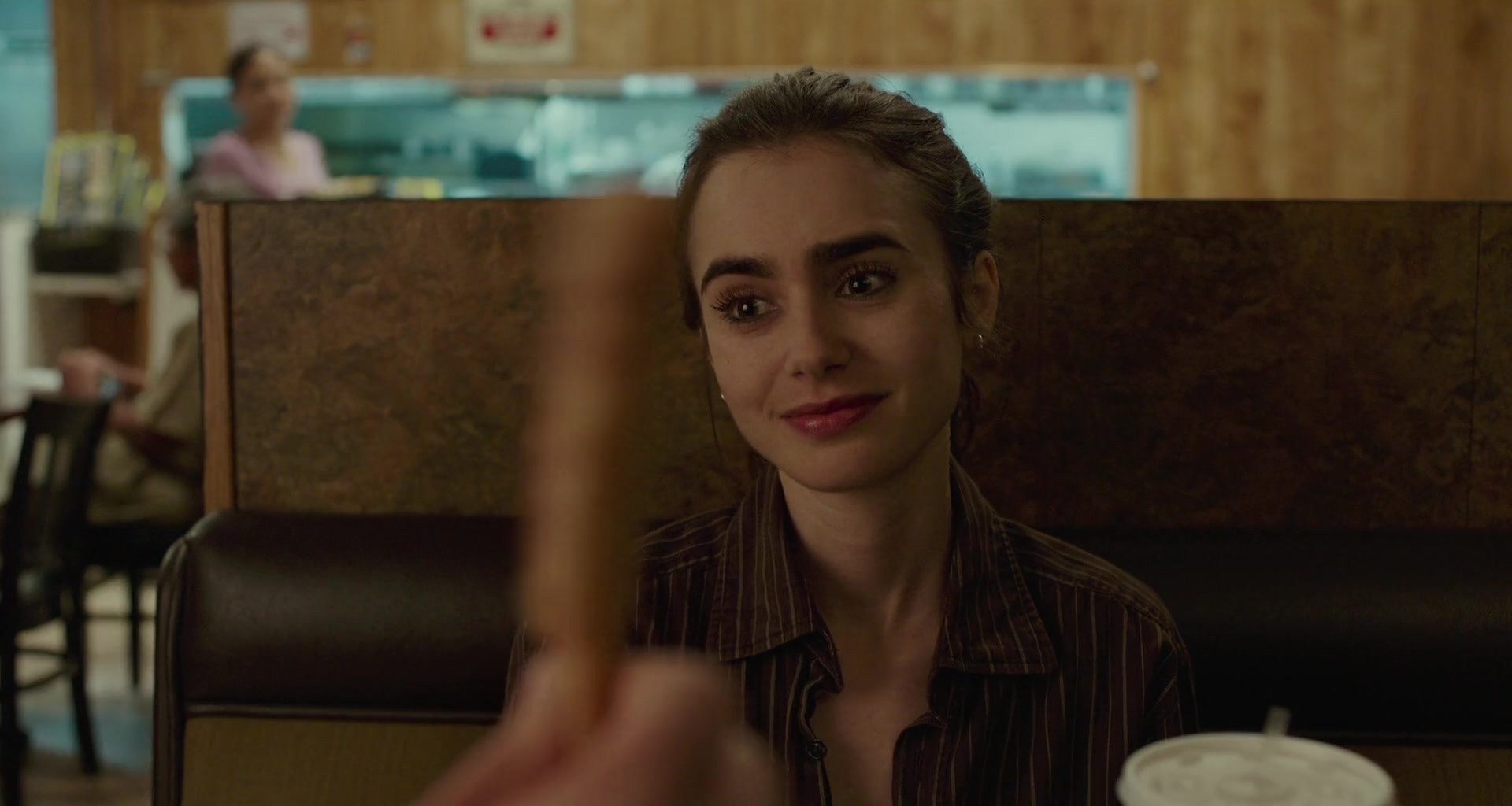 To_The_Bone_2017_1080p_BluRay_x264-5BYTS_LT5D_1668.jpg