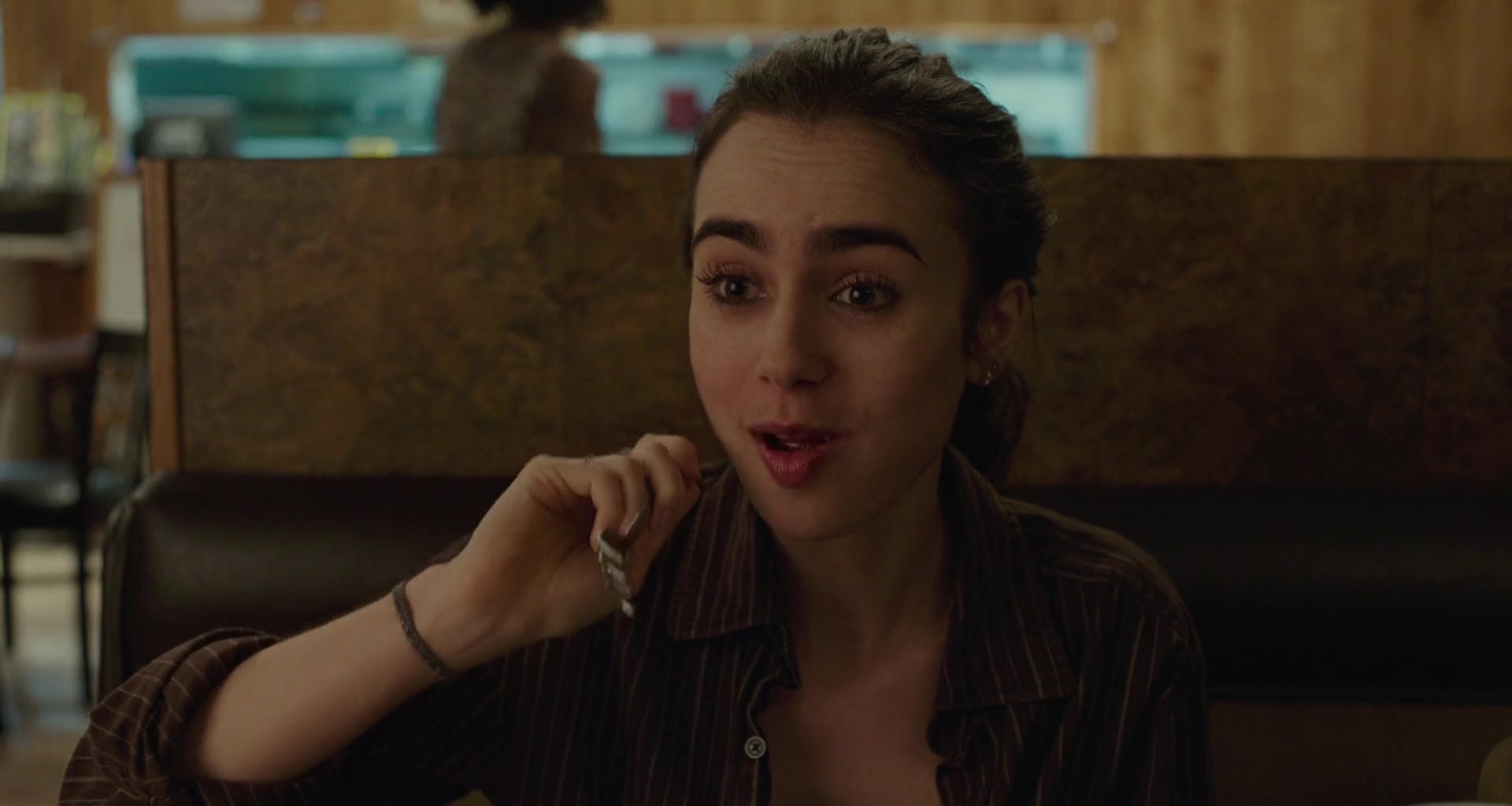 To_The_Bone_2017_1080p_BluRay_x264-5BYTS_LT5D_1692.jpg