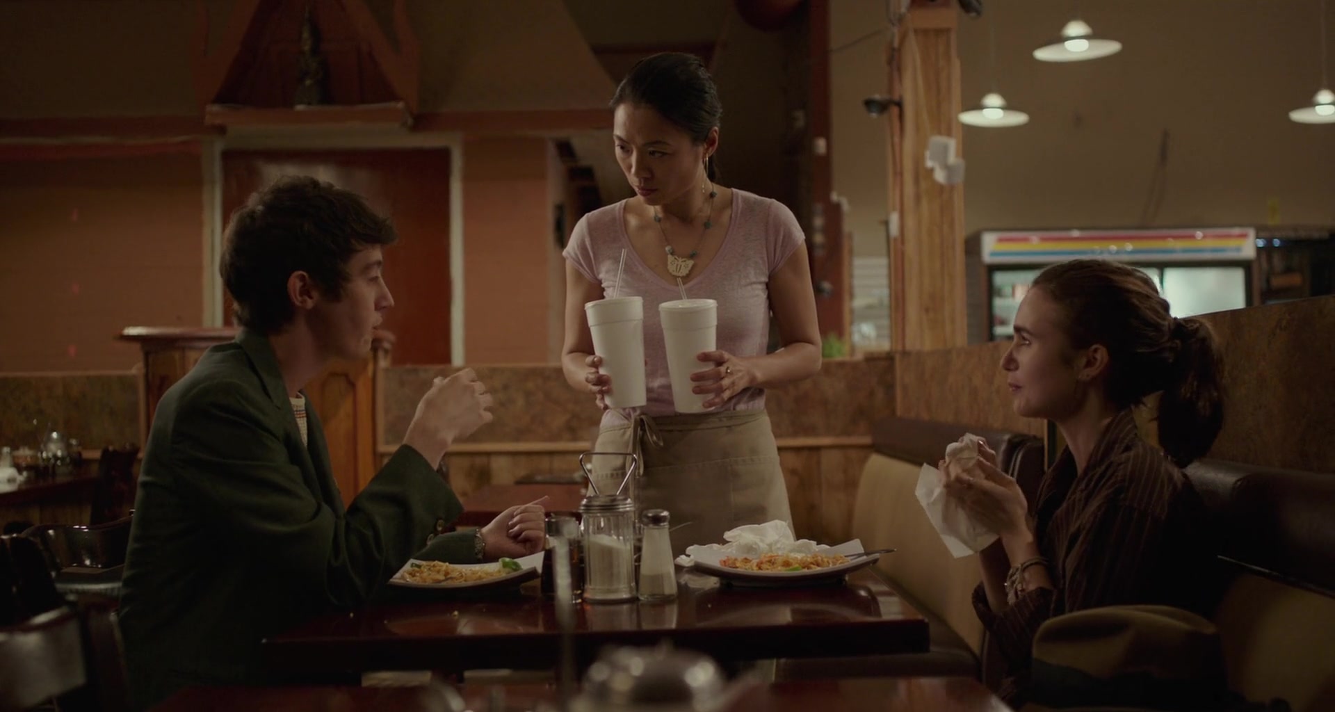 To_The_Bone_2017_1080p_BluRay_x264-5BYTS_LT5D_1708.jpg