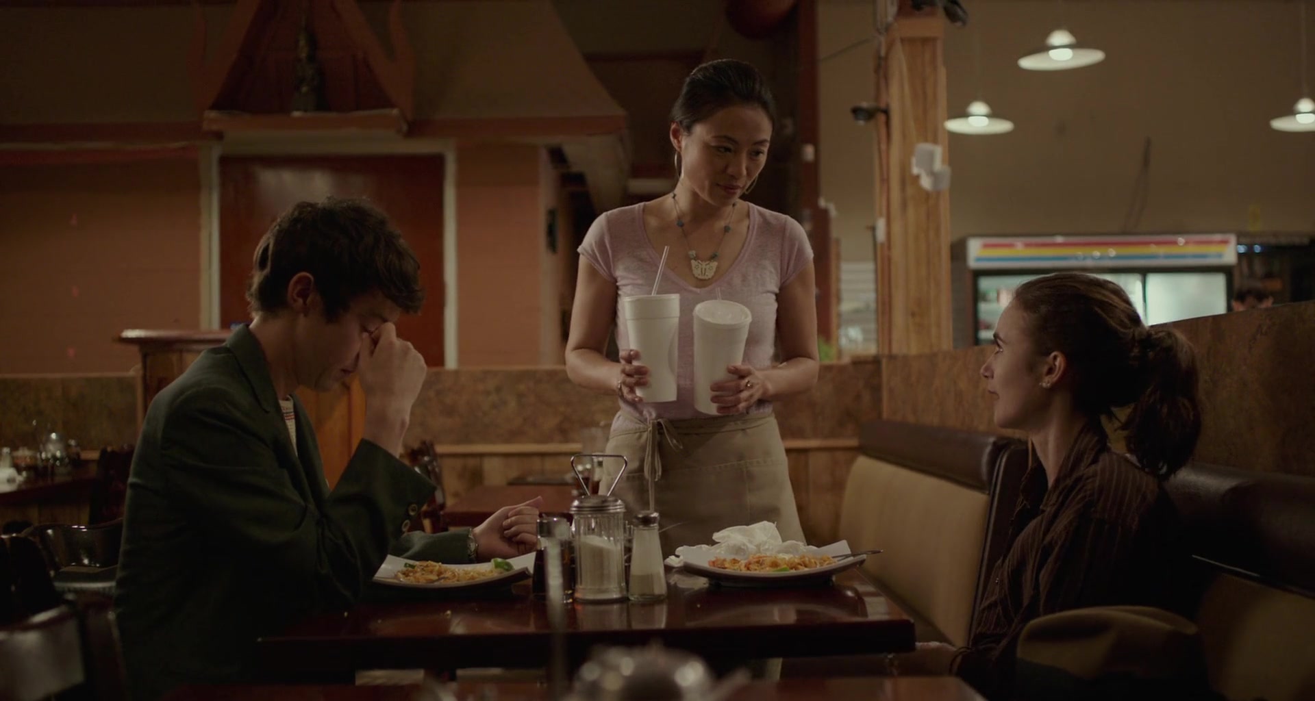 To_The_Bone_2017_1080p_BluRay_x264-5BYTS_LT5D_1711.jpg
