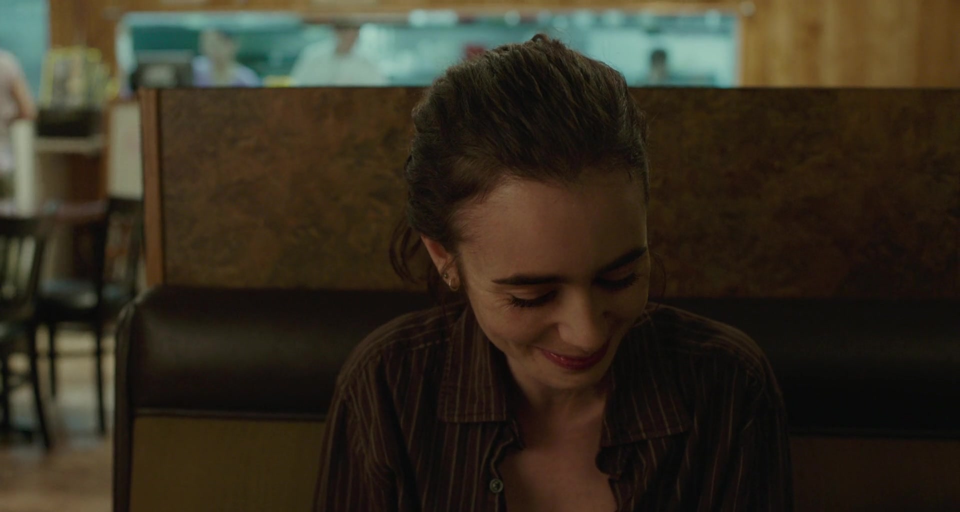 To_The_Bone_2017_1080p_BluRay_x264-5BYTS_LT5D_1715.jpg