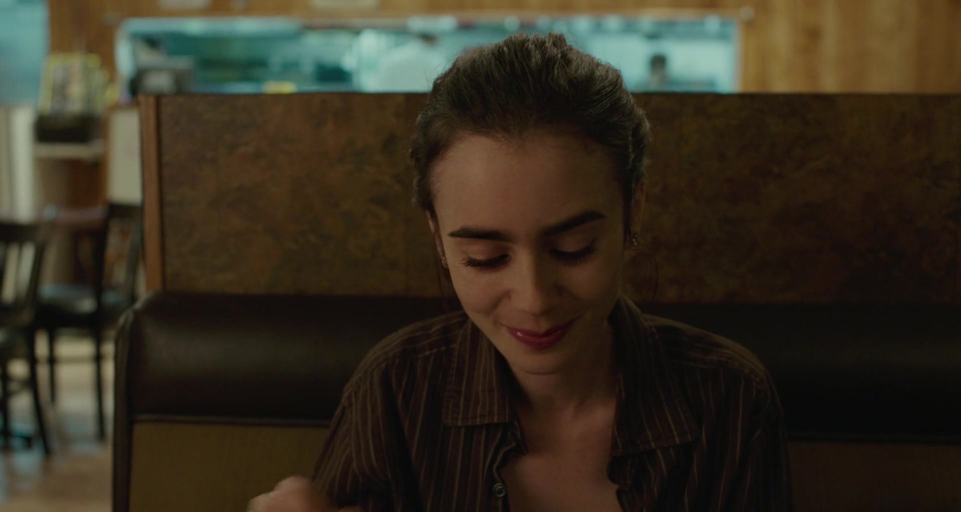 To_The_Bone_2017_1080p_BluRay_x264-5BYTS_LT5D_1716.jpg