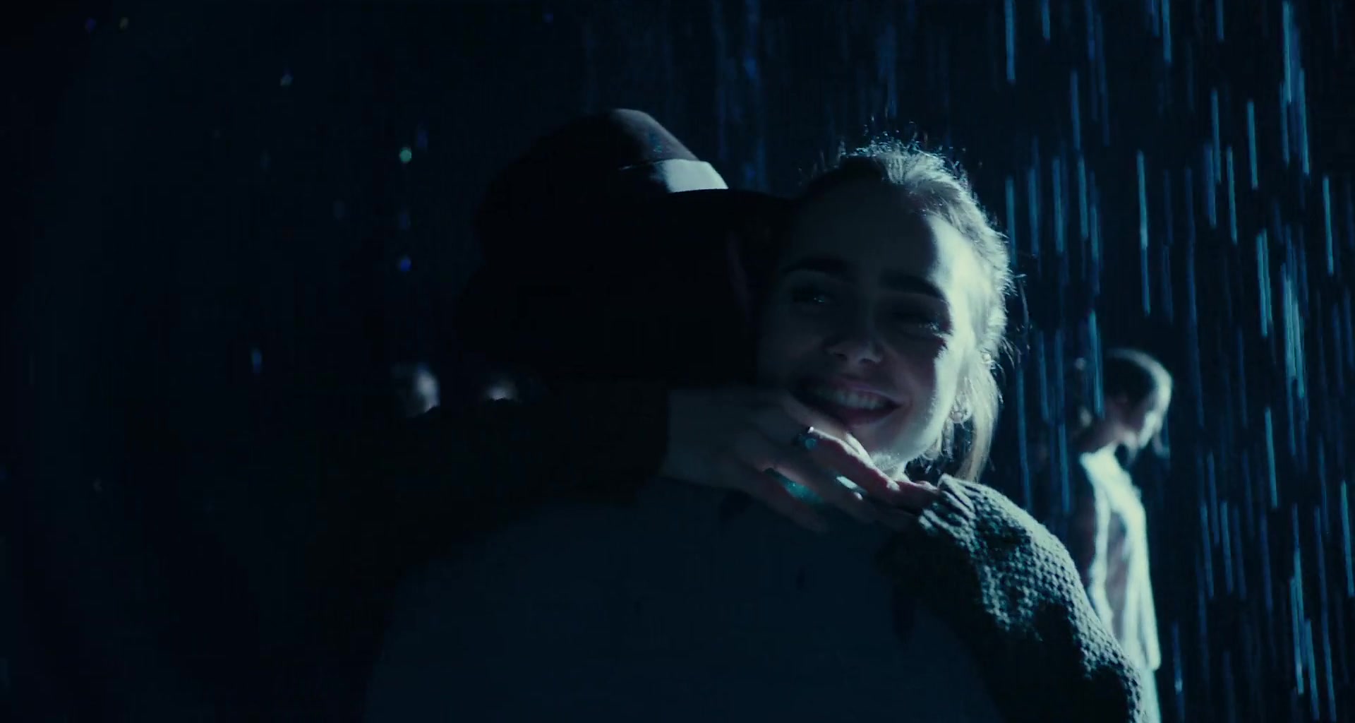 To_The_Bone_2017_1080p_BluRay_x264-5BYTS_LT5D_1831.jpg