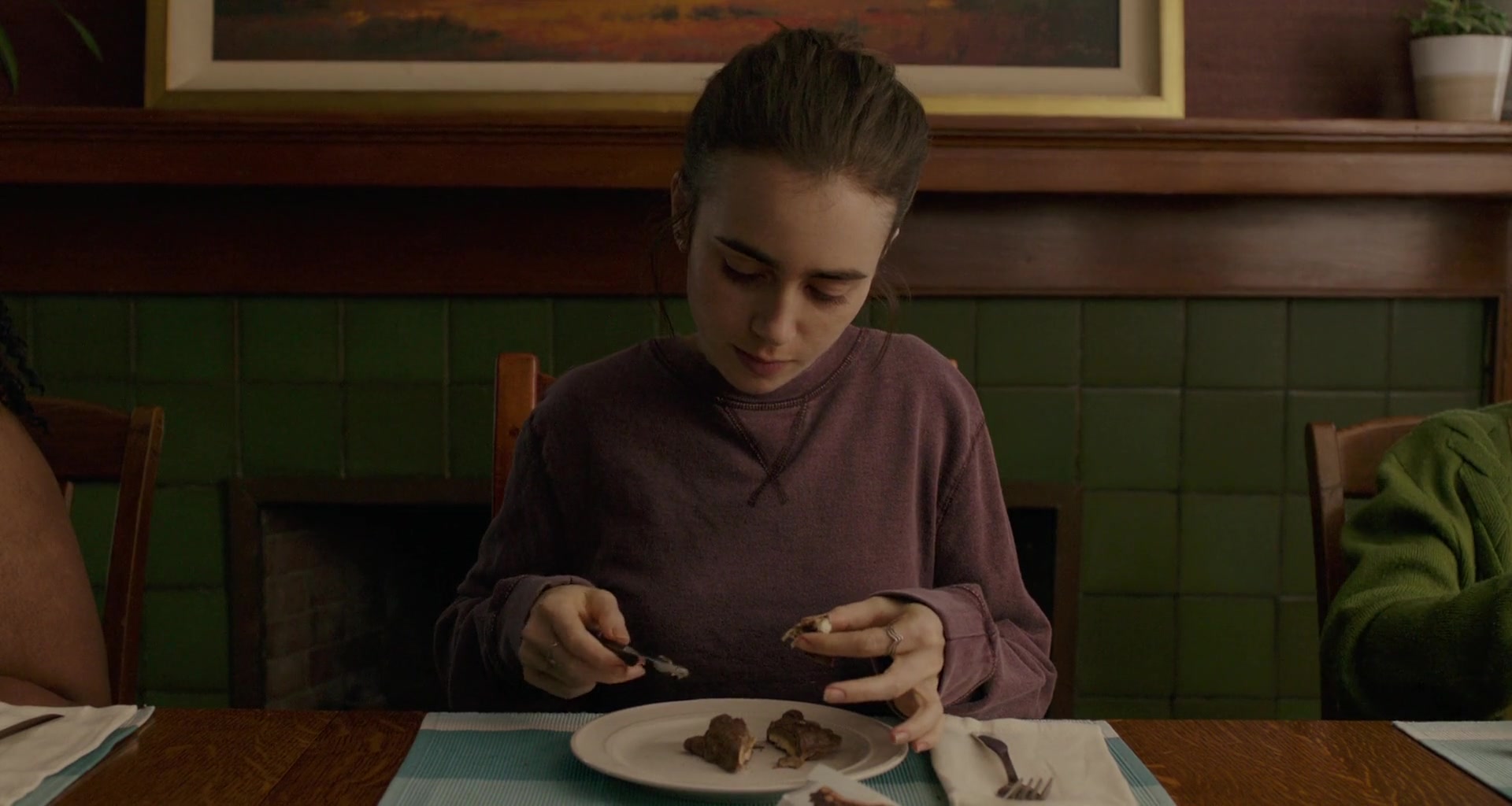 To_The_Bone_2017_1080p_BluRay_x264-5BYTS_LT5D_1892.jpg