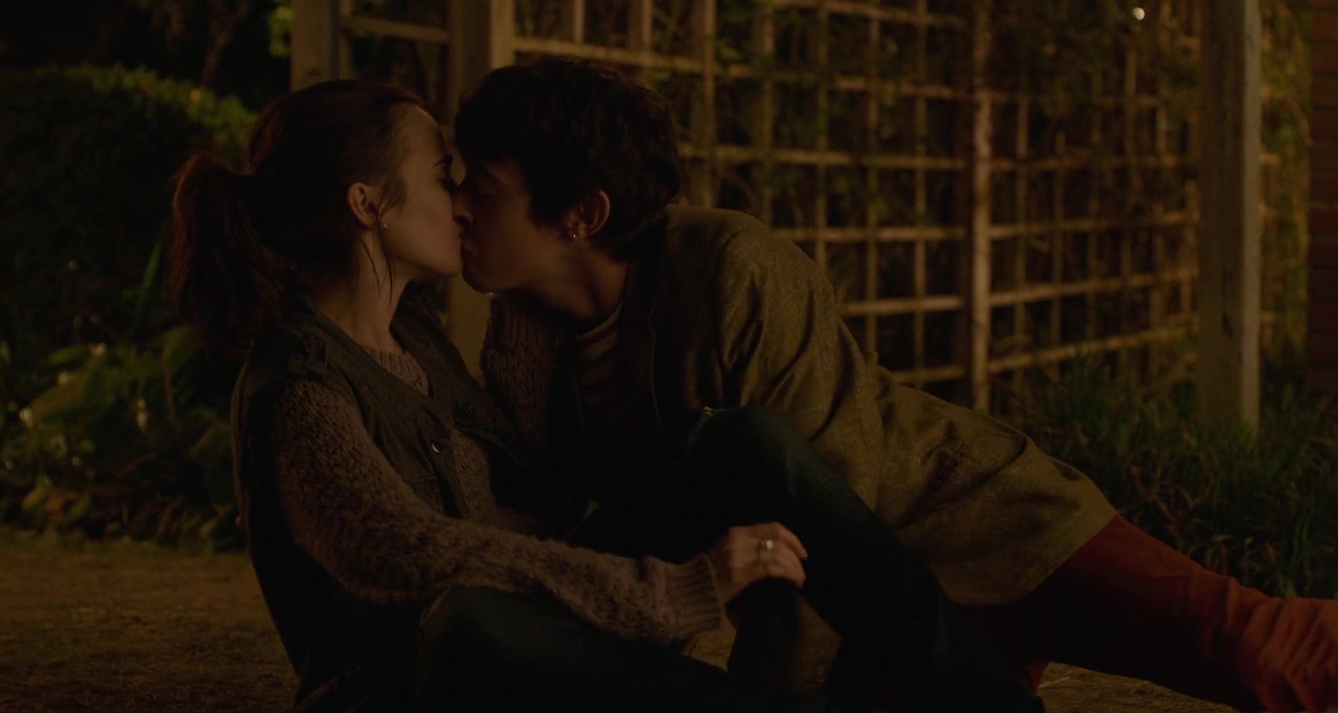 To_The_Bone_2017_1080p_BluRay_x264-5BYTS_LT5D_2016.jpg