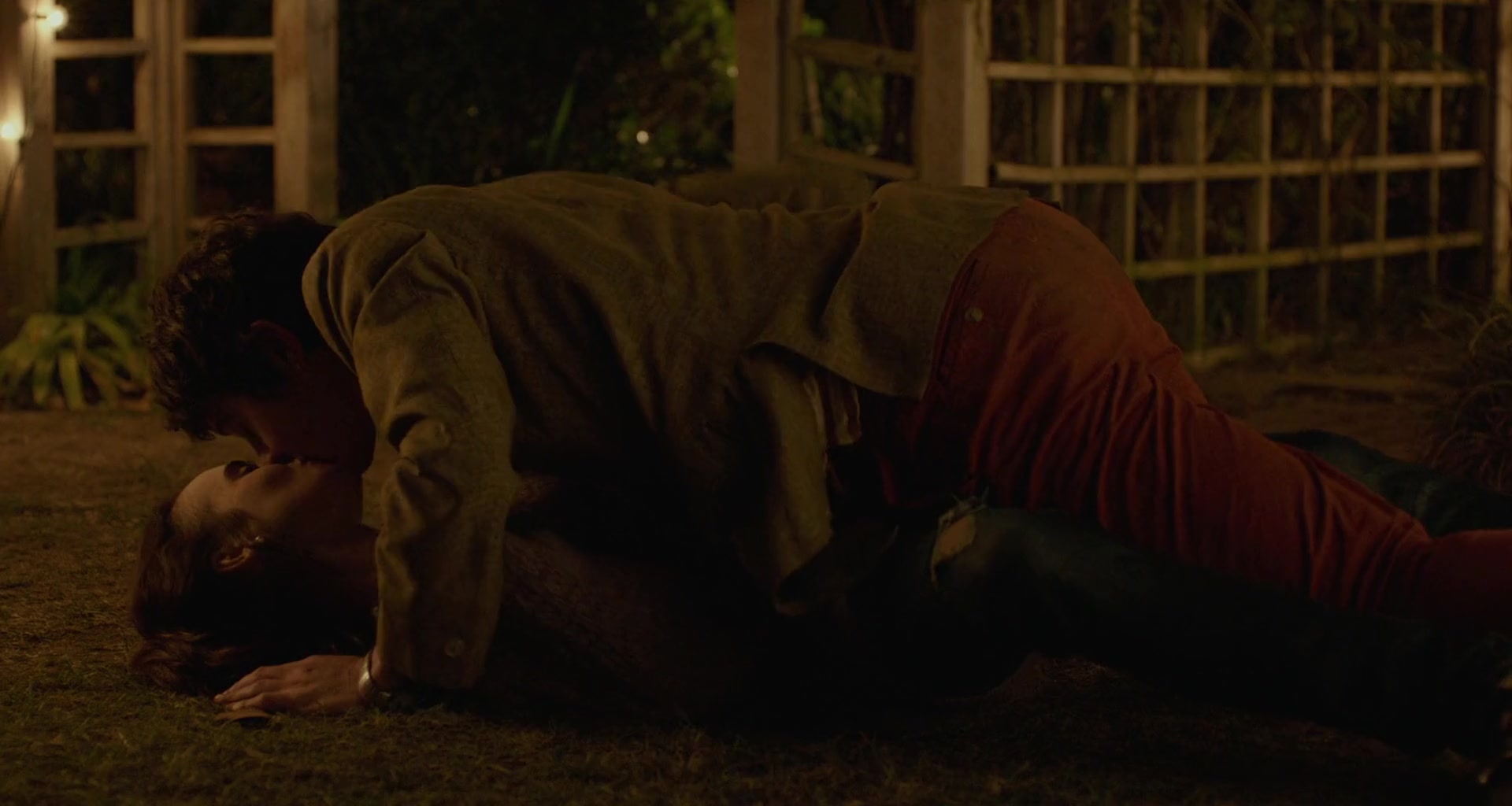To_The_Bone_2017_1080p_BluRay_x264-5BYTS_LT5D_2018.jpg