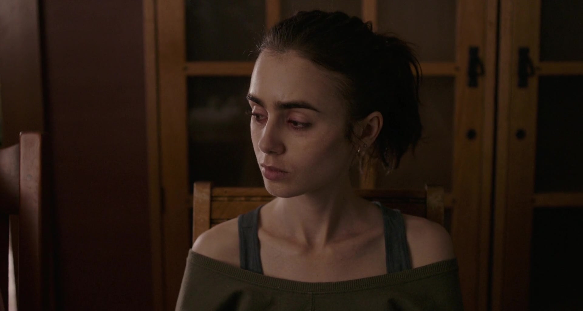 To_The_Bone_2017_1080p_BluRay_x264-5BYTS_LT5D_2180.jpg