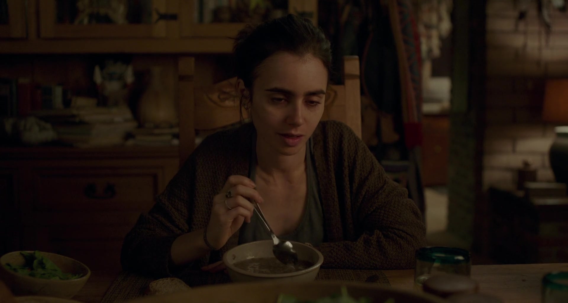 To_The_Bone_2017_1080p_BluRay_x264-5BYTS_LT5D_2417.jpg