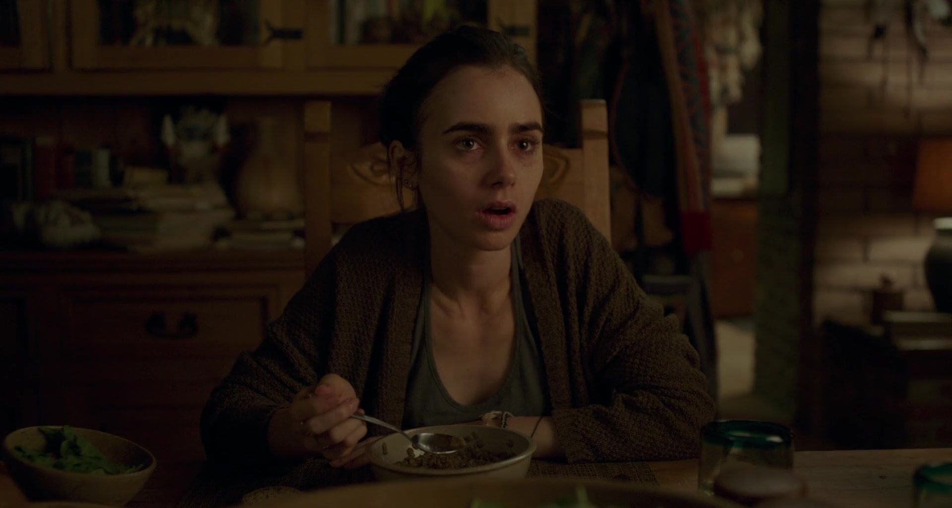 To_The_Bone_2017_1080p_BluRay_x264-5BYTS_LT5D_2454.jpg