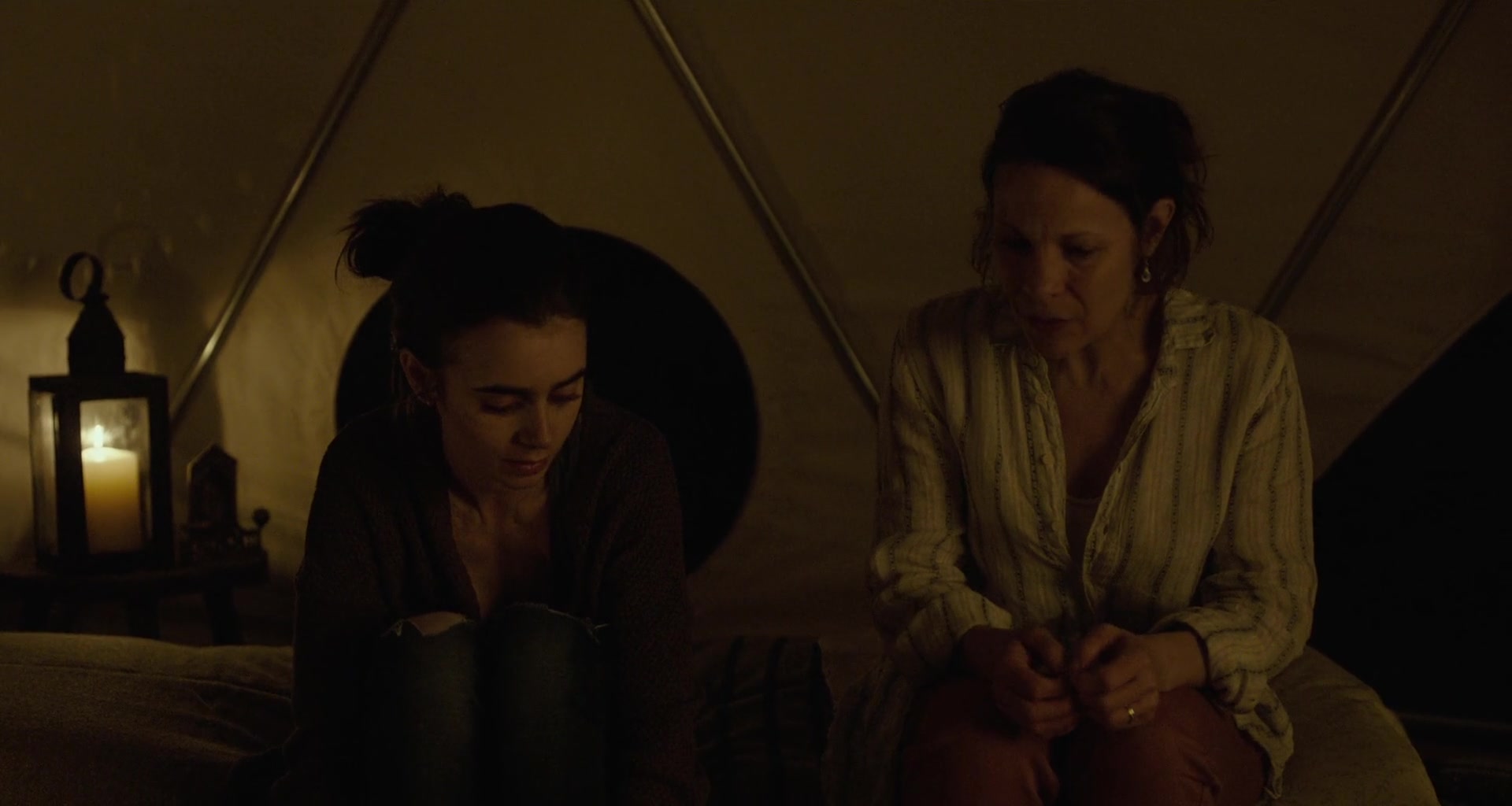 To_The_Bone_2017_1080p_BluRay_x264-5BYTS_LT5D_2474.jpg