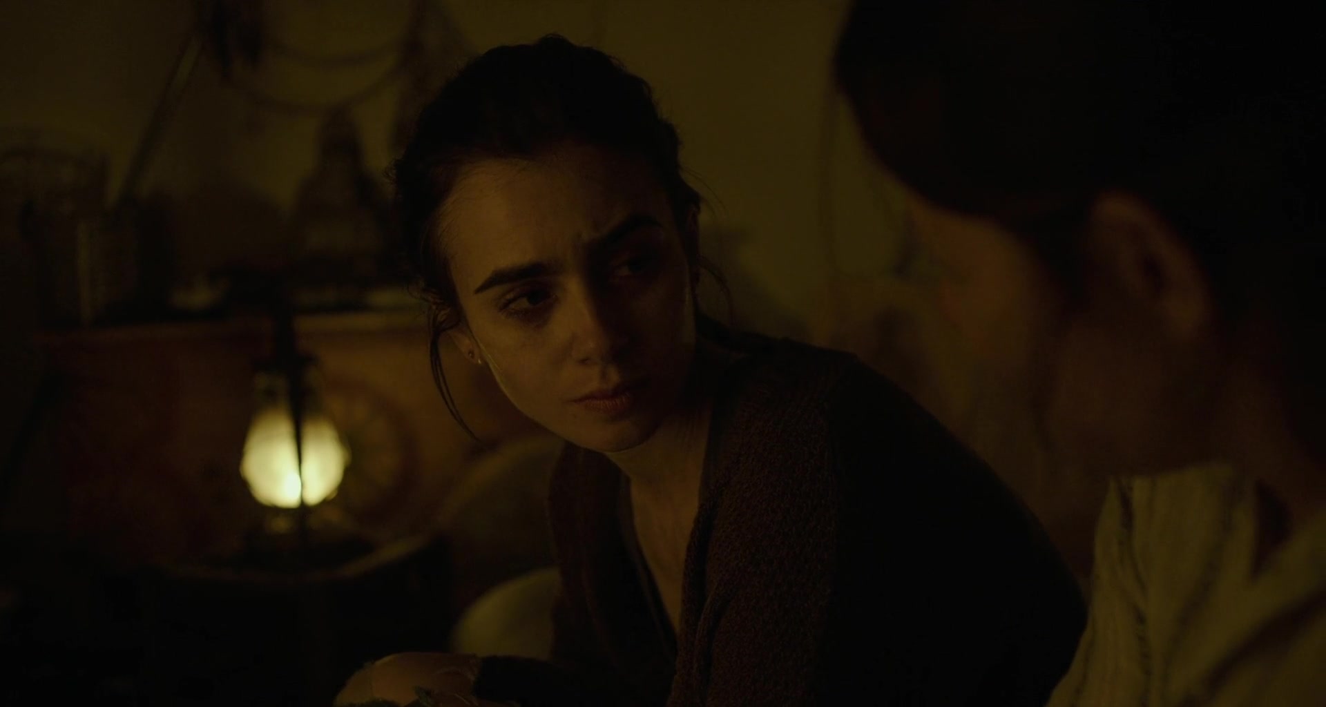 To_The_Bone_2017_1080p_BluRay_x264-5BYTS_LT5D_2486.jpg