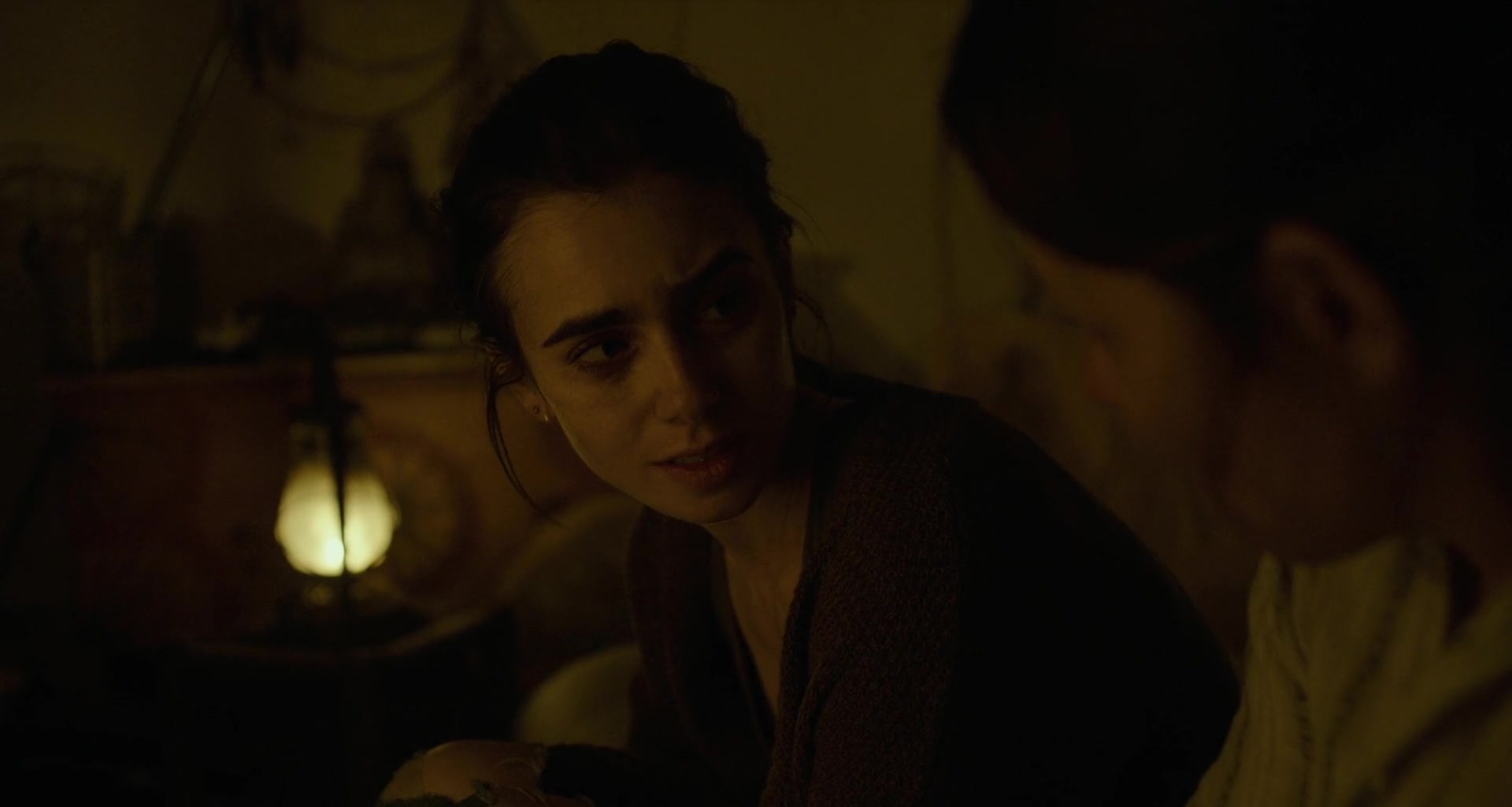 To_The_Bone_2017_1080p_BluRay_x264-5BYTS_LT5D_2487.jpg
