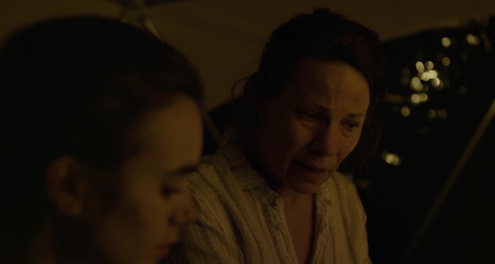 To_The_Bone_2017_1080p_BluRay_x264-5BYTS_LT5D_2495.jpg