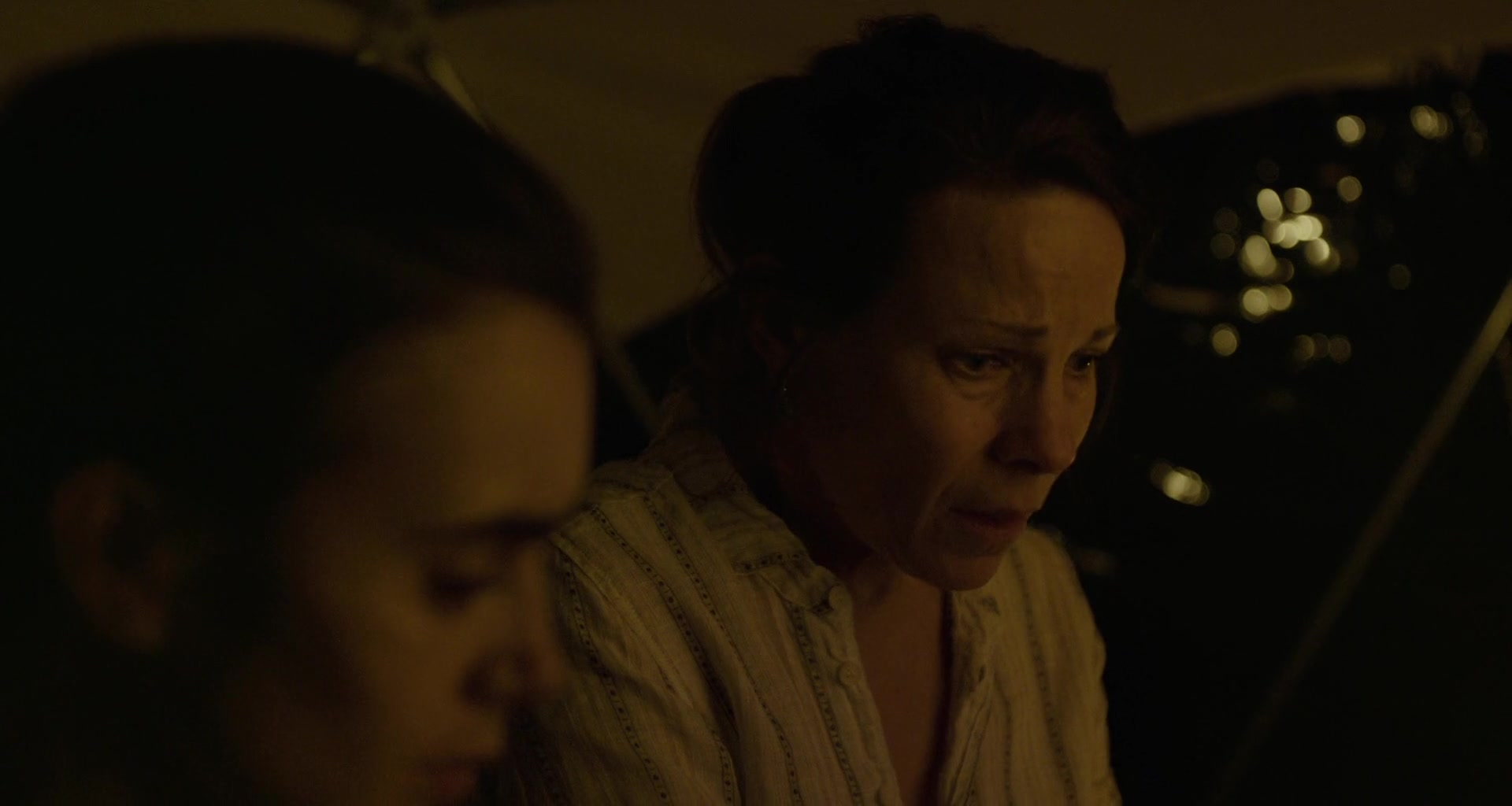 To_The_Bone_2017_1080p_BluRay_x264-5BYTS_LT5D_2496.jpg