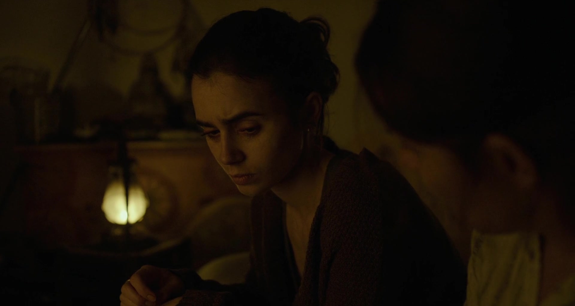 To_The_Bone_2017_1080p_BluRay_x264-5BYTS_LT5D_2508.jpg