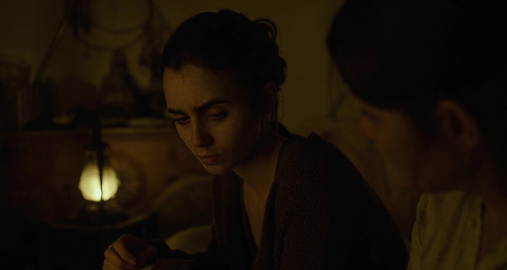 To_The_Bone_2017_1080p_BluRay_x264-5BYTS_LT5D_2509.jpg