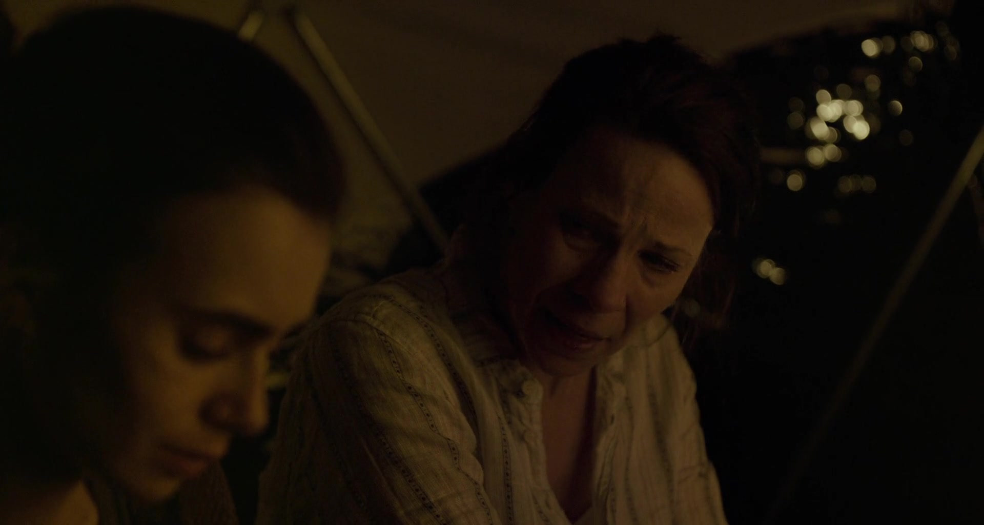 To_The_Bone_2017_1080p_BluRay_x264-5BYTS_LT5D_2532.jpg