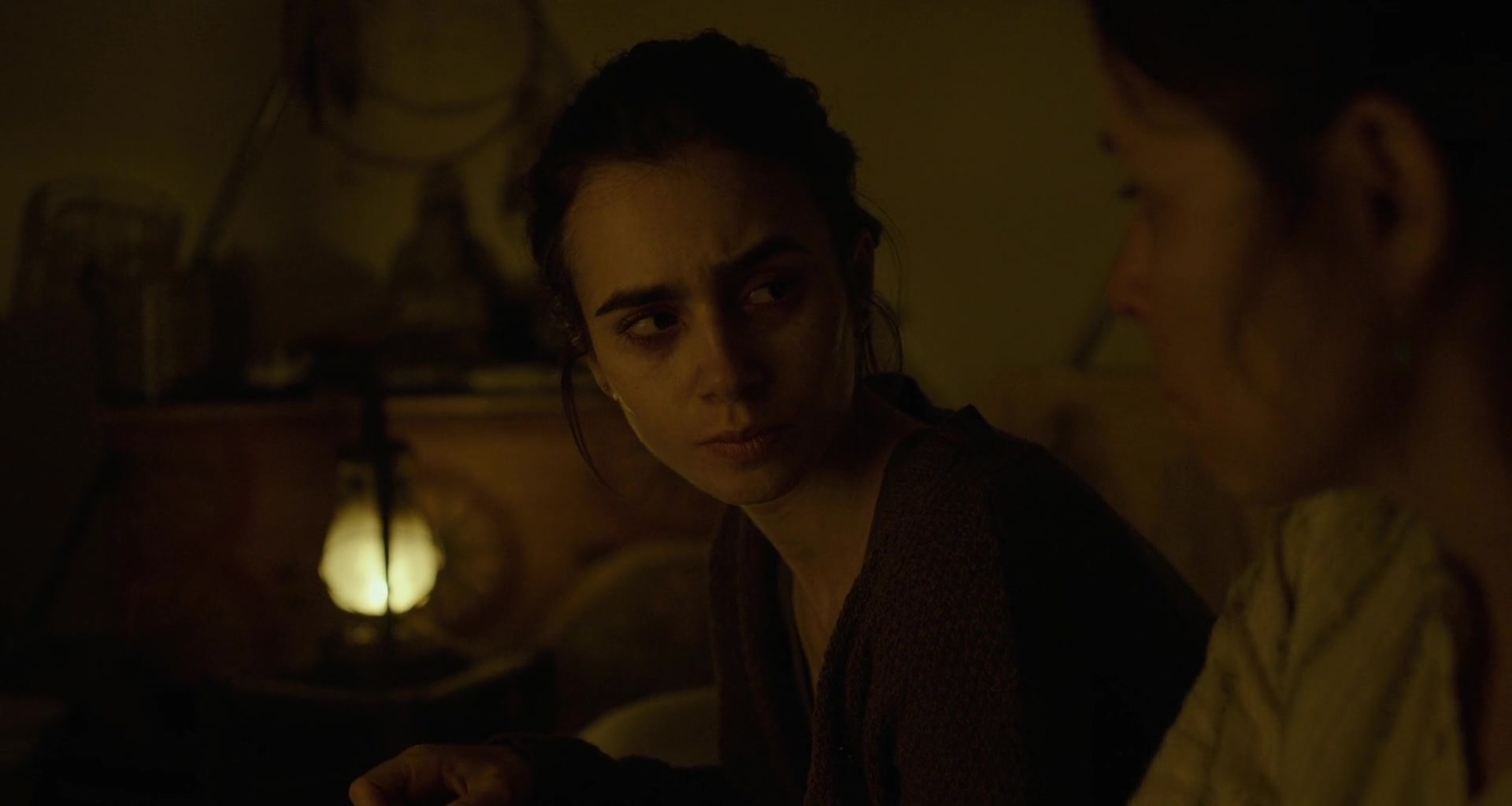 To_The_Bone_2017_1080p_BluRay_x264-5BYTS_LT5D_2540.jpg