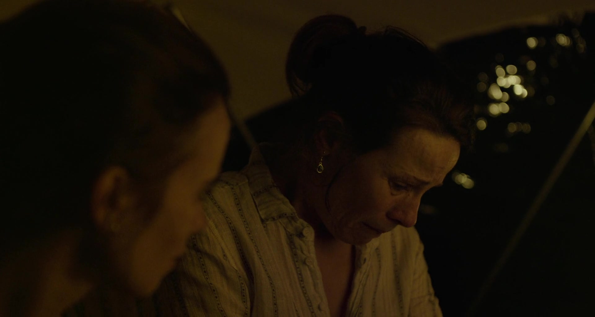 To_The_Bone_2017_1080p_BluRay_x264-5BYTS_LT5D_2549.jpg